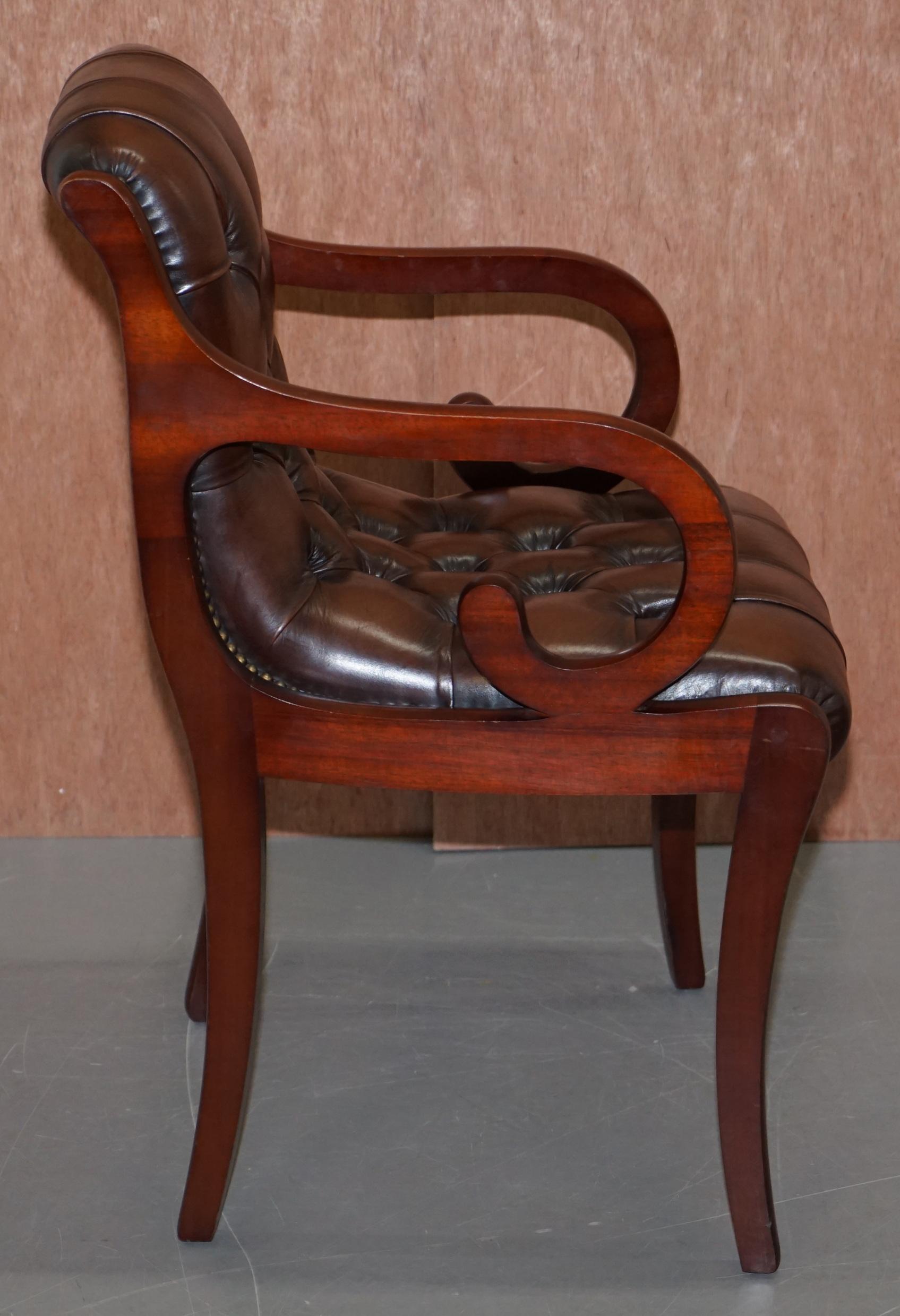 Sublime Set of Eight Vintage Chesterfield Mahogany Brown Leather Dining Chairs 8 9