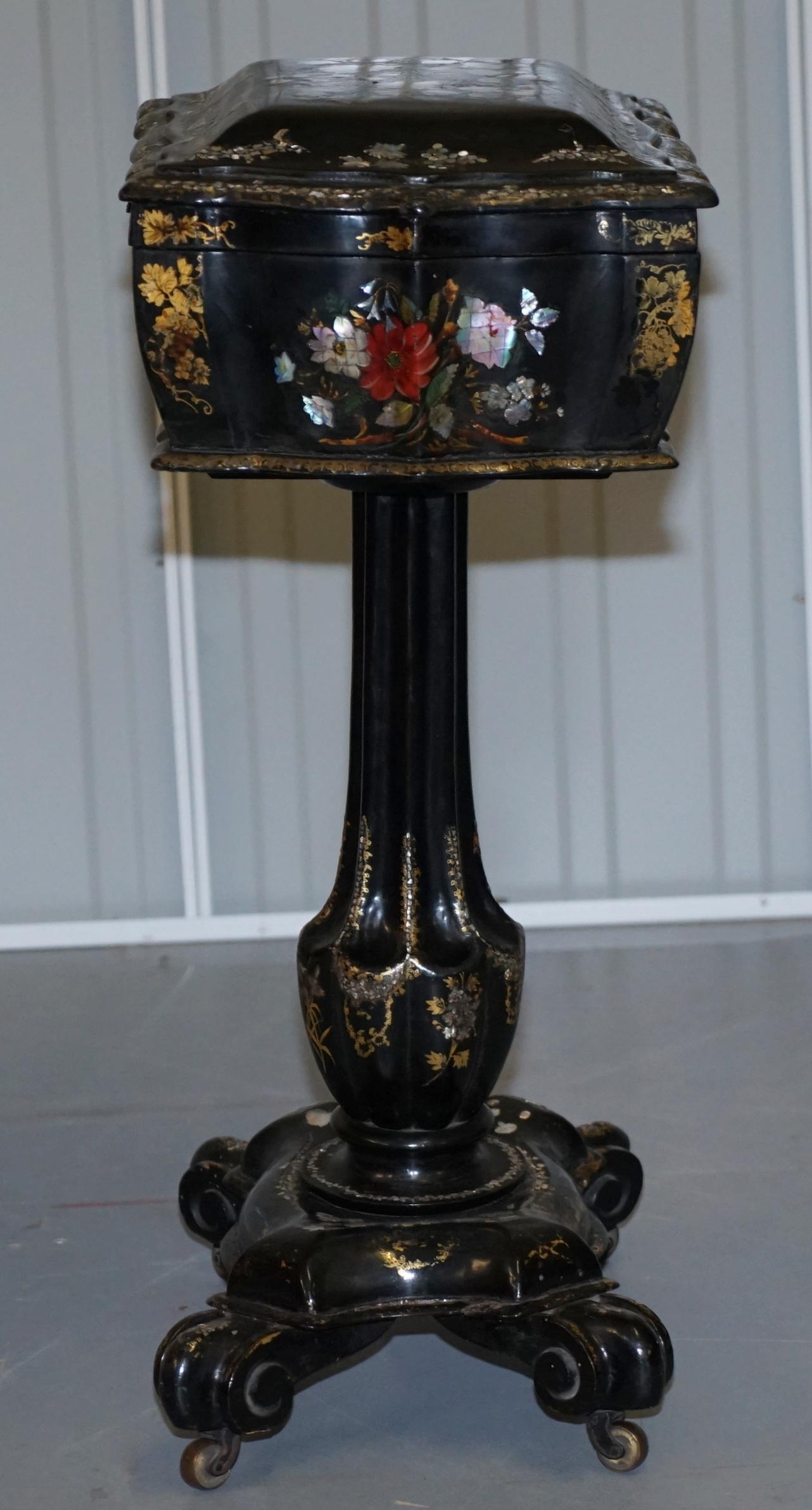 Sublime Victorian Mother of Papier Mâché Hand Painted Sewing Work Box 7