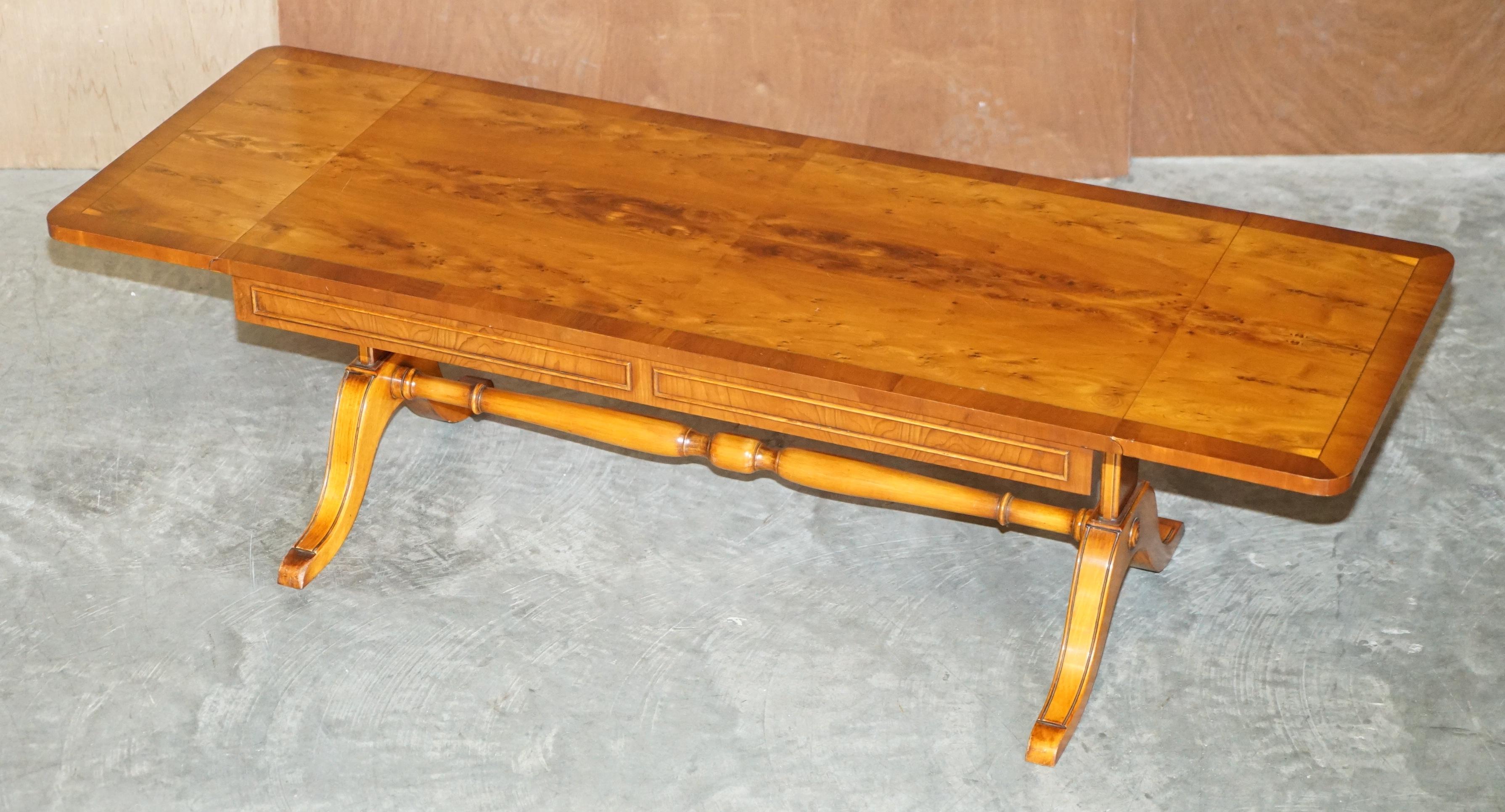Sublime Vintage Bevan Funnell Extending Burr Yew Wood Coffee Table Part of Suite For Sale 9