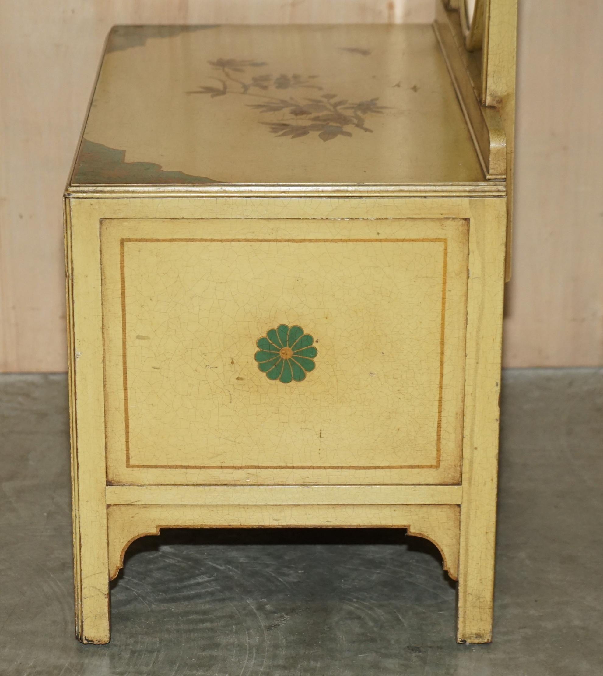 Sublime Vintage Chinese Chinoiserie Chest of Drawers with Mirror Dressing Table For Sale 14