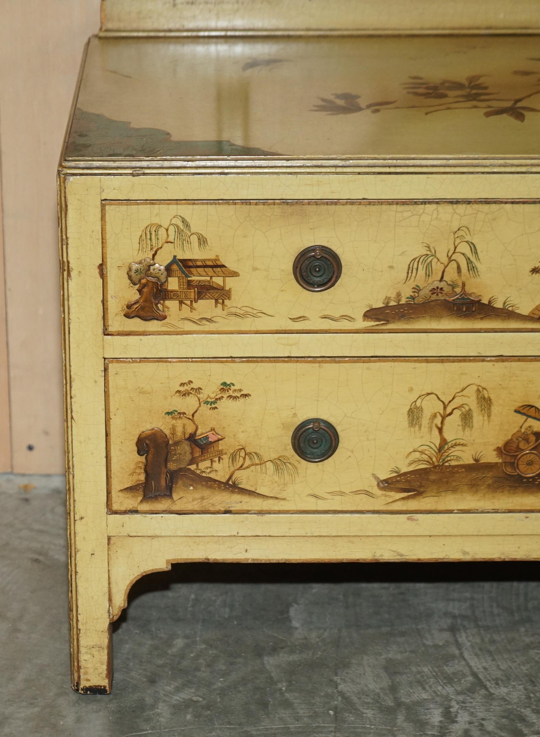 20th Century Sublime Vintage Chinese Chinoiserie Chest of Drawers with Mirror Dressing Table For Sale