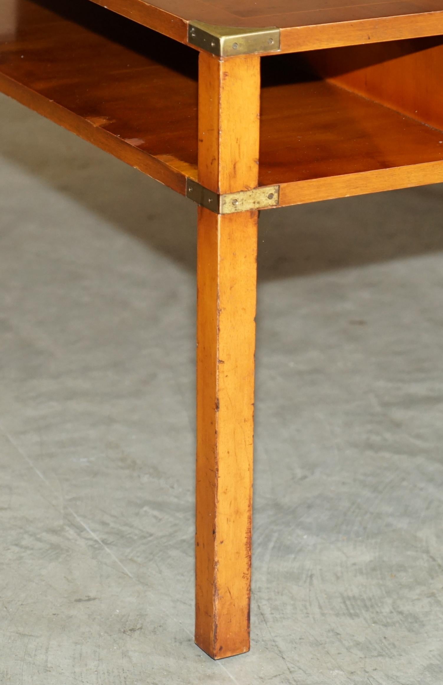 Sublime Vintage Military Campaign Burr Yew Wood Coffee Table with Book Shelf For Sale 5
