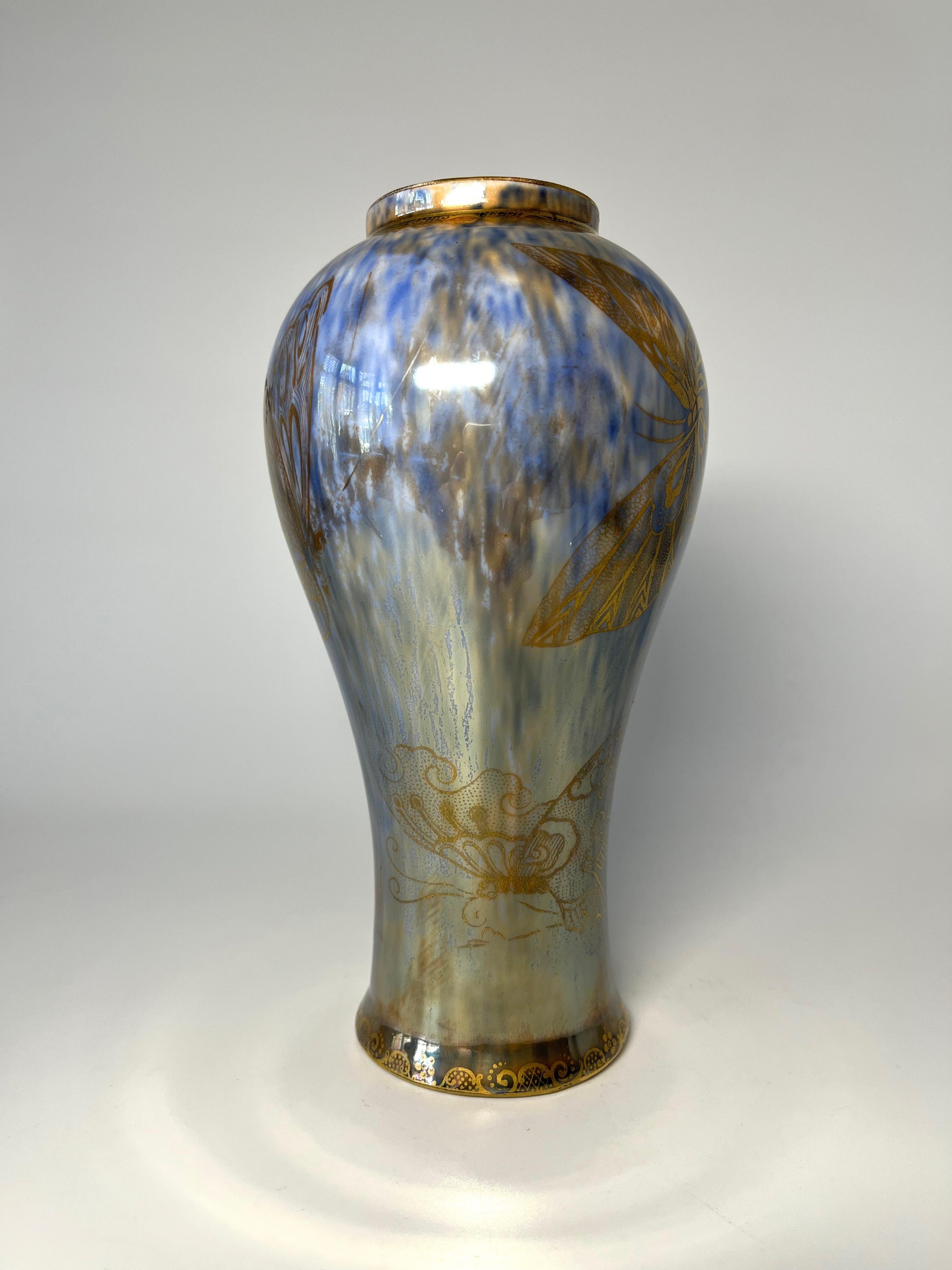 20th Century Sublime Wedgwood Ordinary Lustre Butterflies Baluster Porcelain Vase #Z4830 For Sale