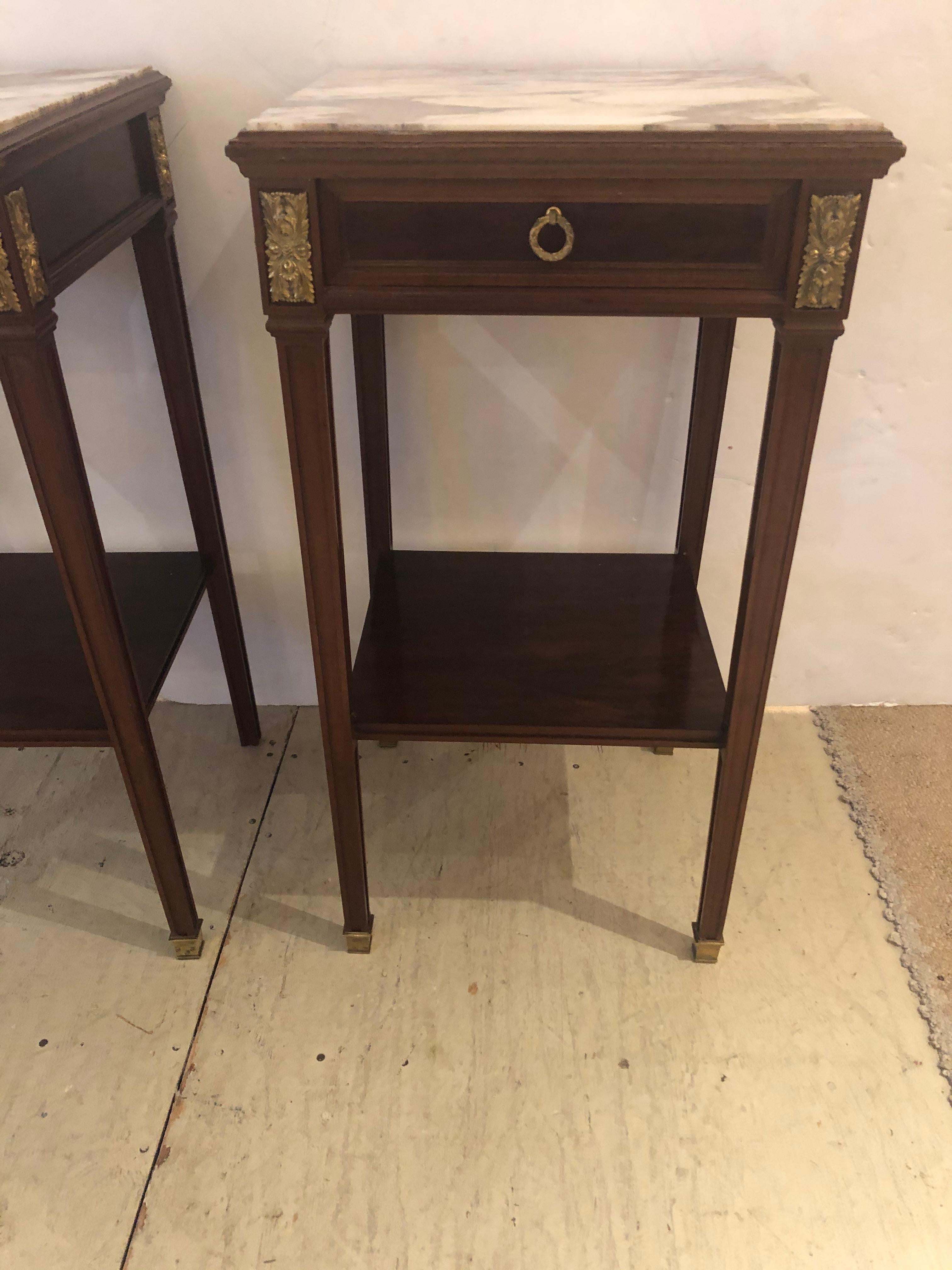 Sublimely Elegant Pair of Antique French Directoire Nightstands or End Tables In Good Condition In Hopewell, NJ