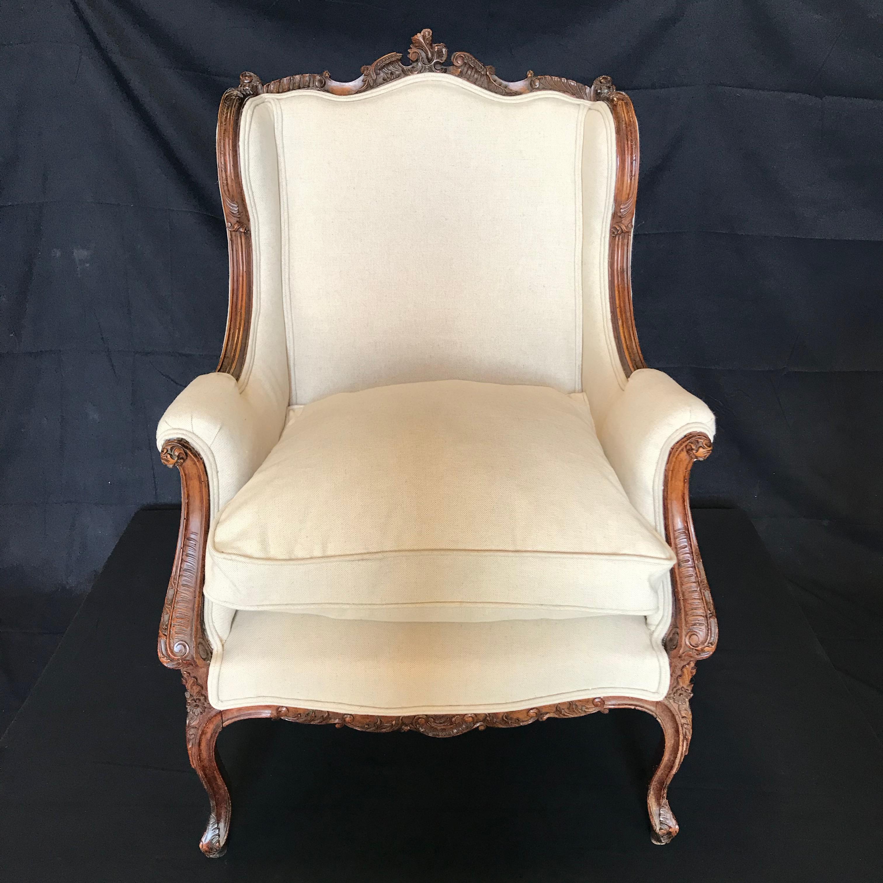 Sublimely Pretty French Louis XV 19th Century Carved Walnut Armchair 4