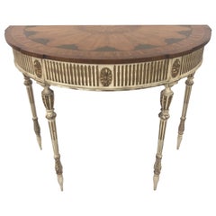 Sublimissime table console Demilune en bois de satin peint et doré avec incrustation