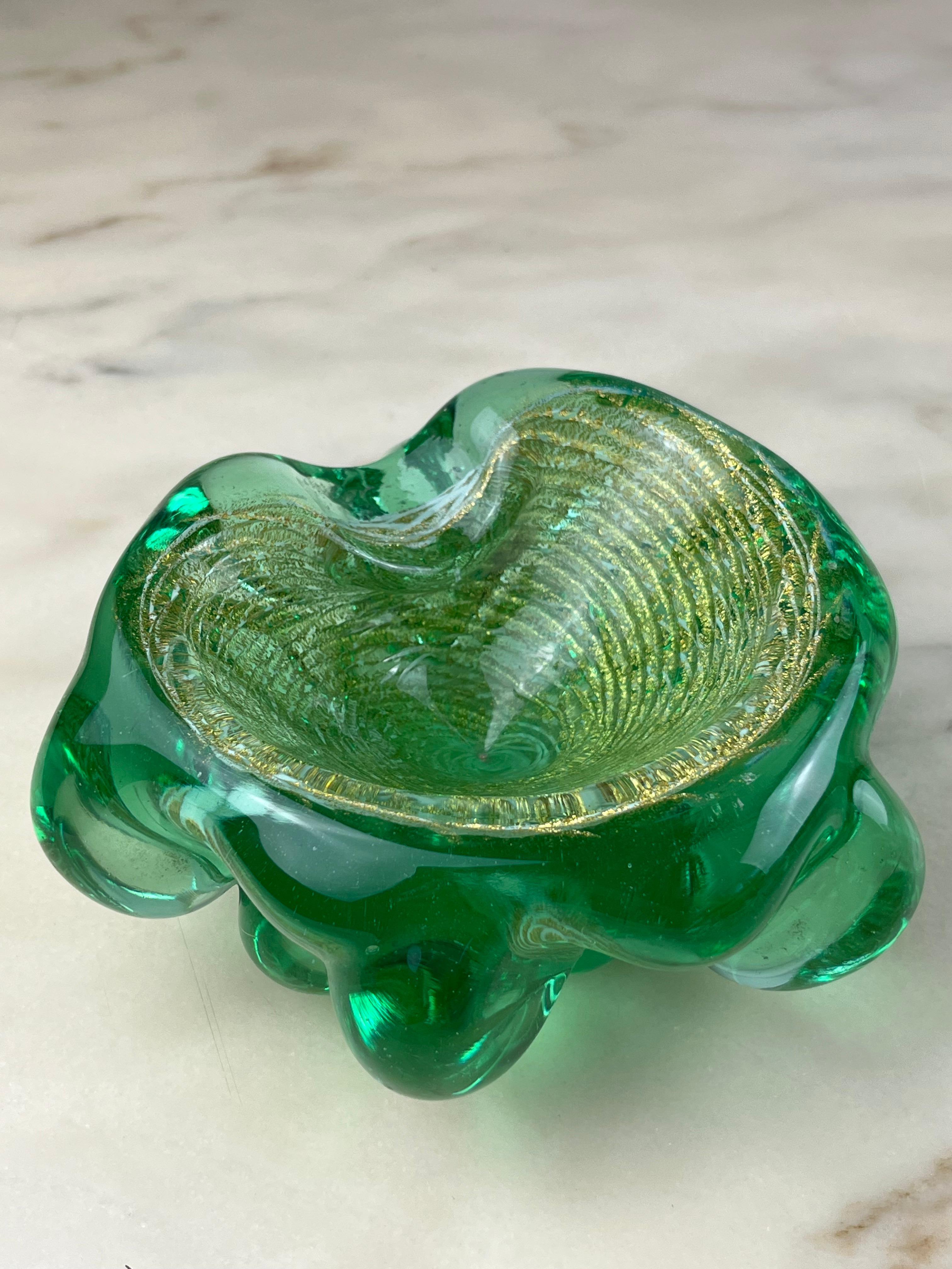 Submerged Murano Glass Ashtray, attributed to Barovier & Toso, Italy, 1970s For Sale 3
