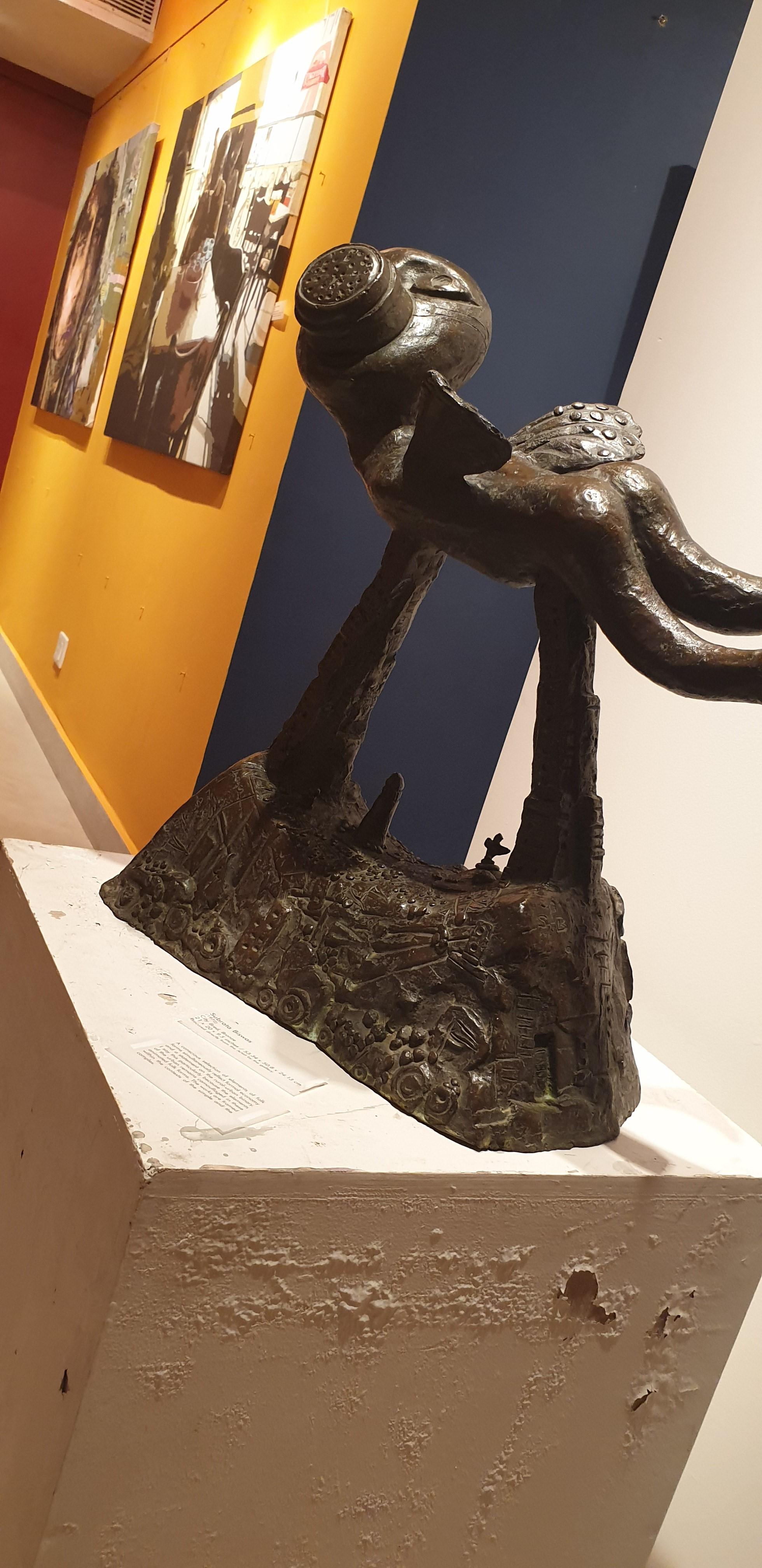 City Bred, scultura figurativa in bronzo dell'artista indiano contemporaneo 