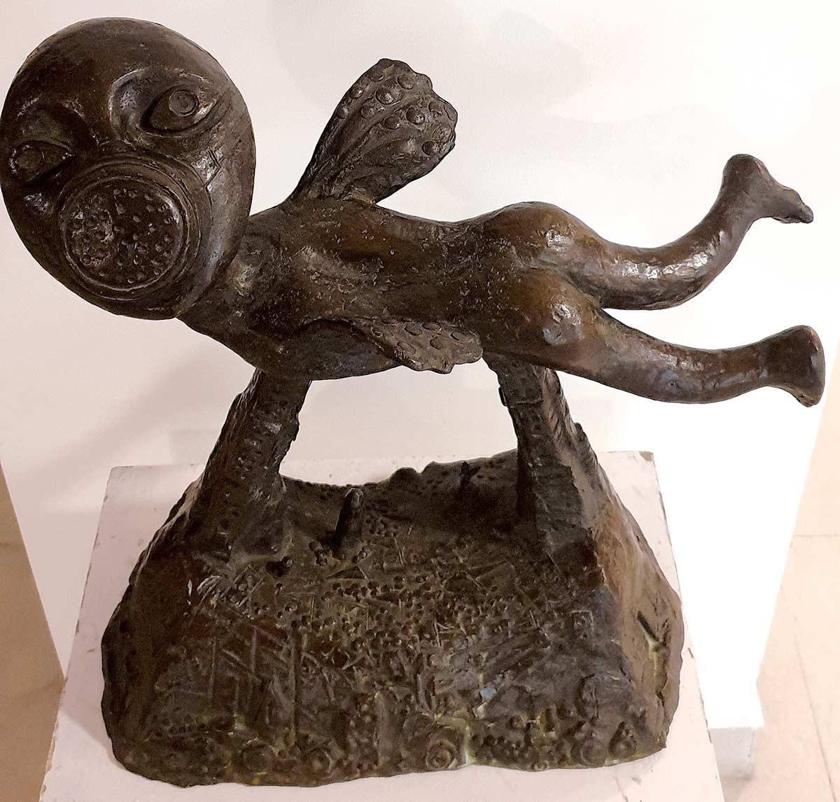 City Bred, scultura figurativa in bronzo dell'artista indiano contemporaneo 