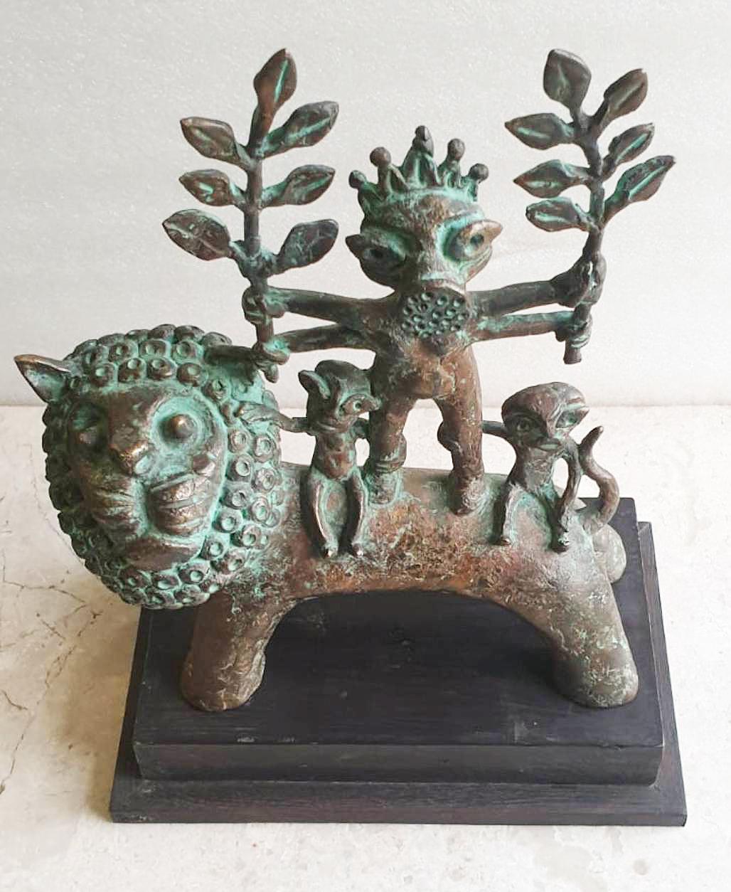 Mère Nature, bronze figuratif de l'artiste indien contemporain « en stock » - Sculpture de Subrata Biswas