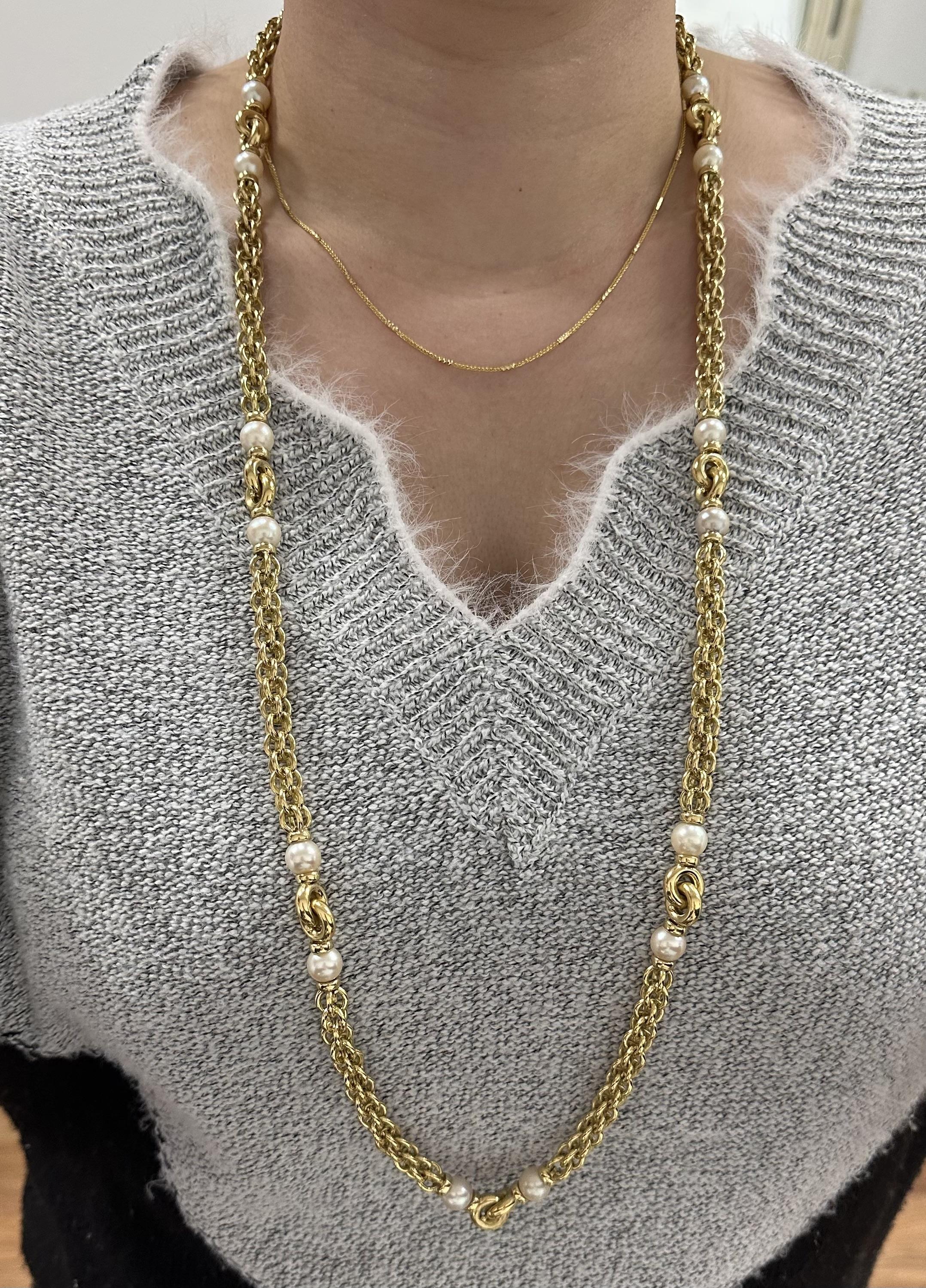 Substantiel collier à maillons imbriqués de 37 pouces de long en or jaune 18 carats avec perles Pour femmes en vente