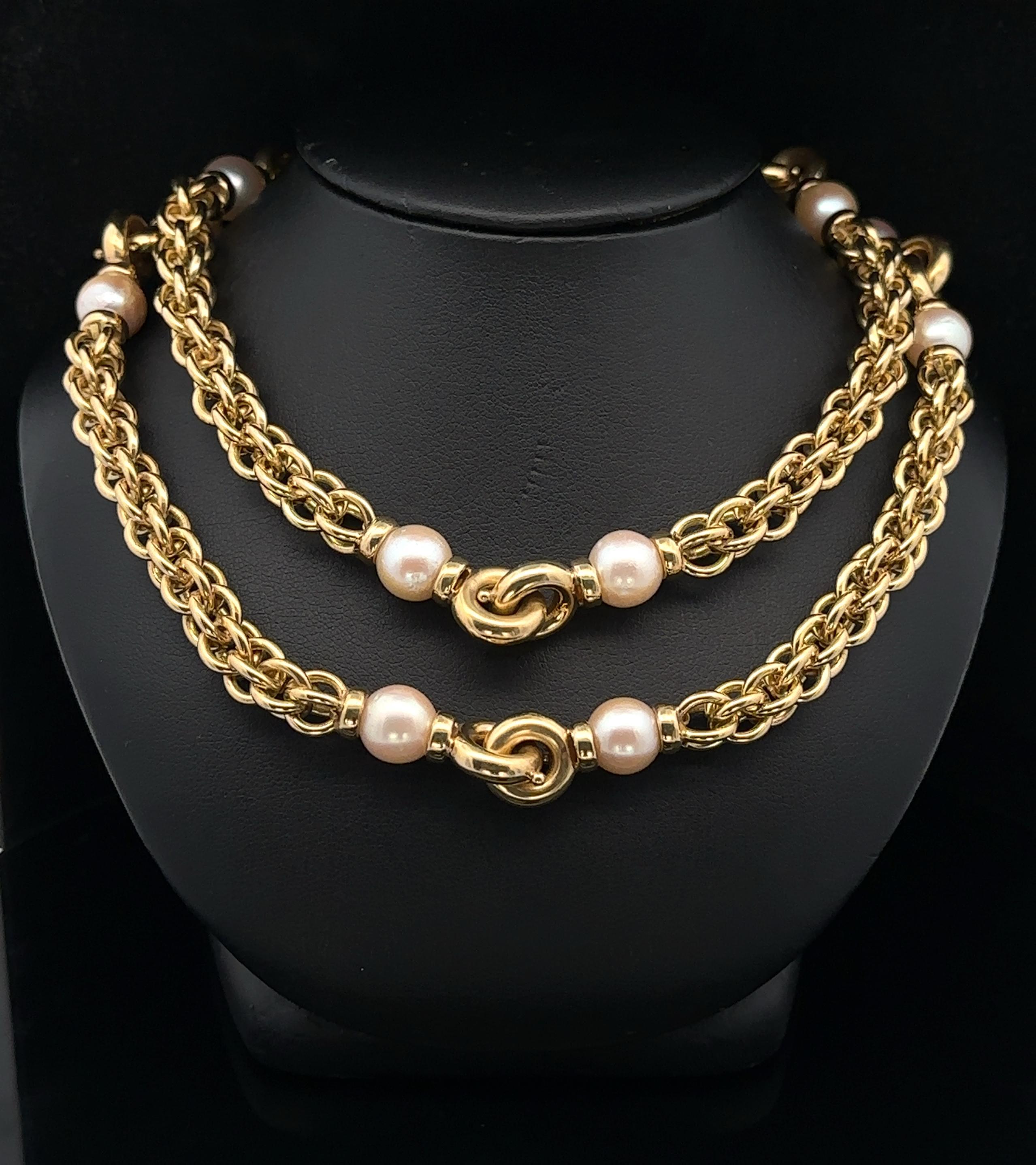Substantiel collier à maillons imbriqués de 37 pouces de long en or jaune 18 carats avec perles en vente 1
