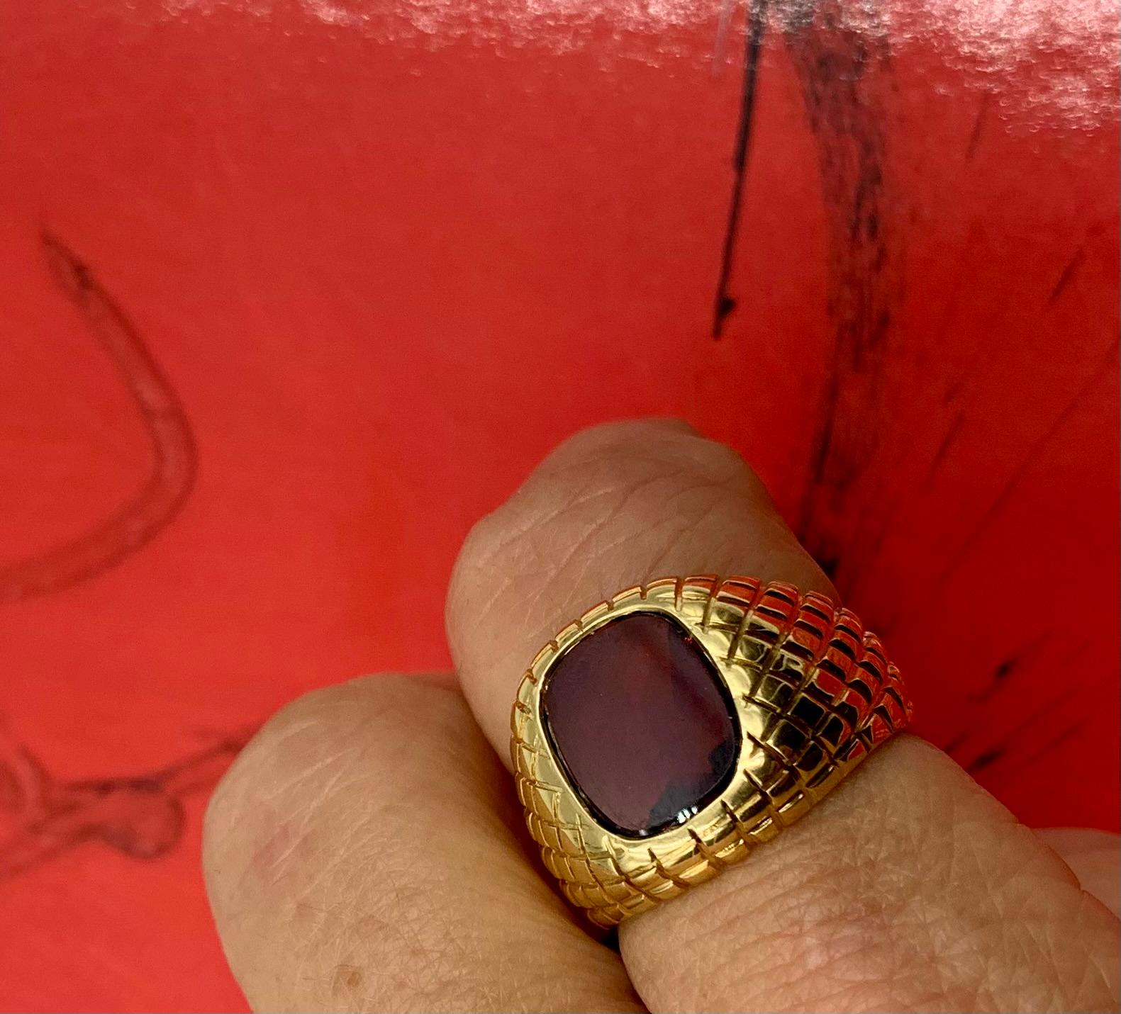 Substantial 18K Yellow Gold Rhodolite Garnet Signet Ring by ABL For Sale 4