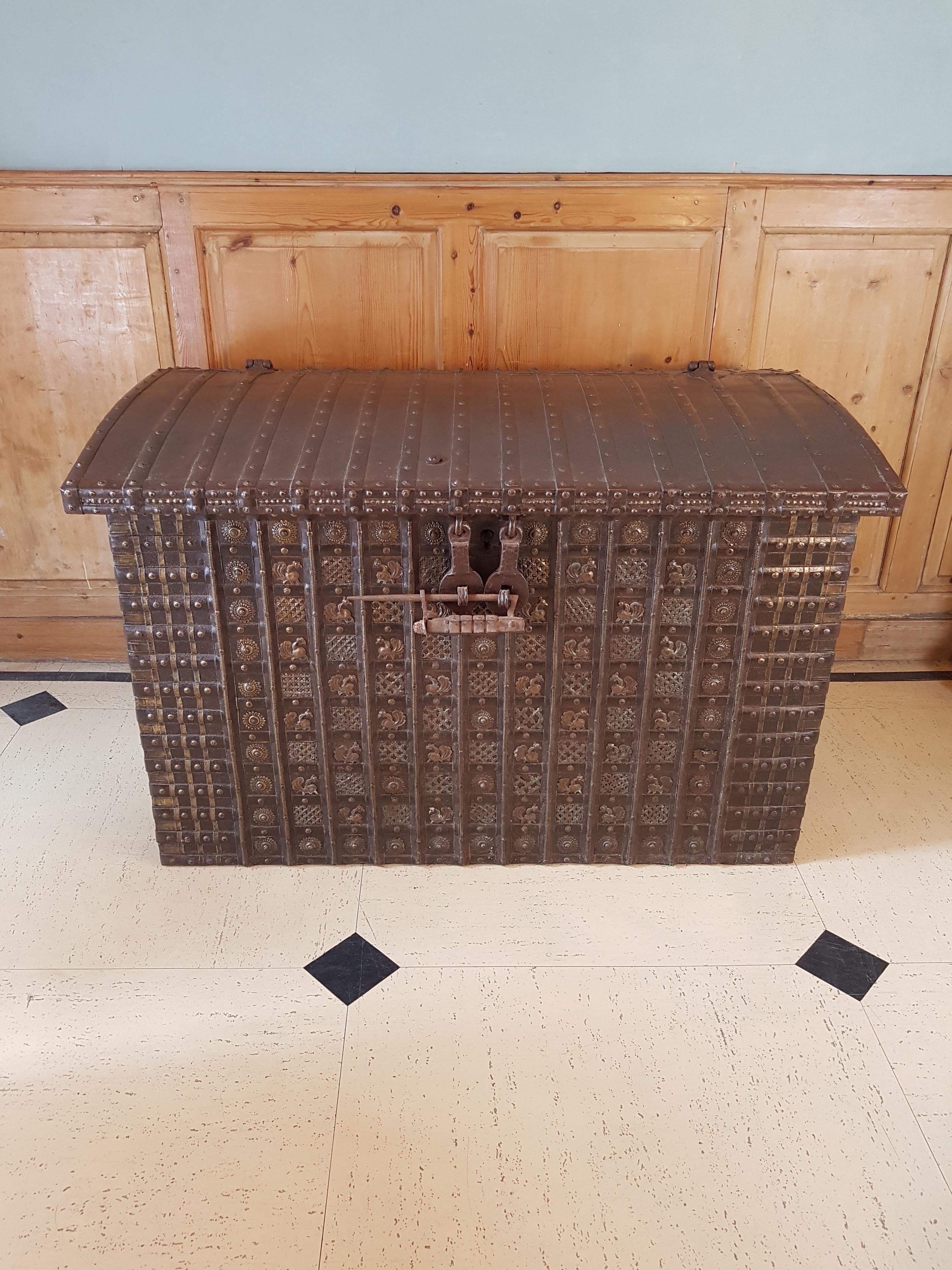 Substantial 19th C. Rajasthan Iron-banded Damchiya Dowry Chest with Rare Lock For Sale 1