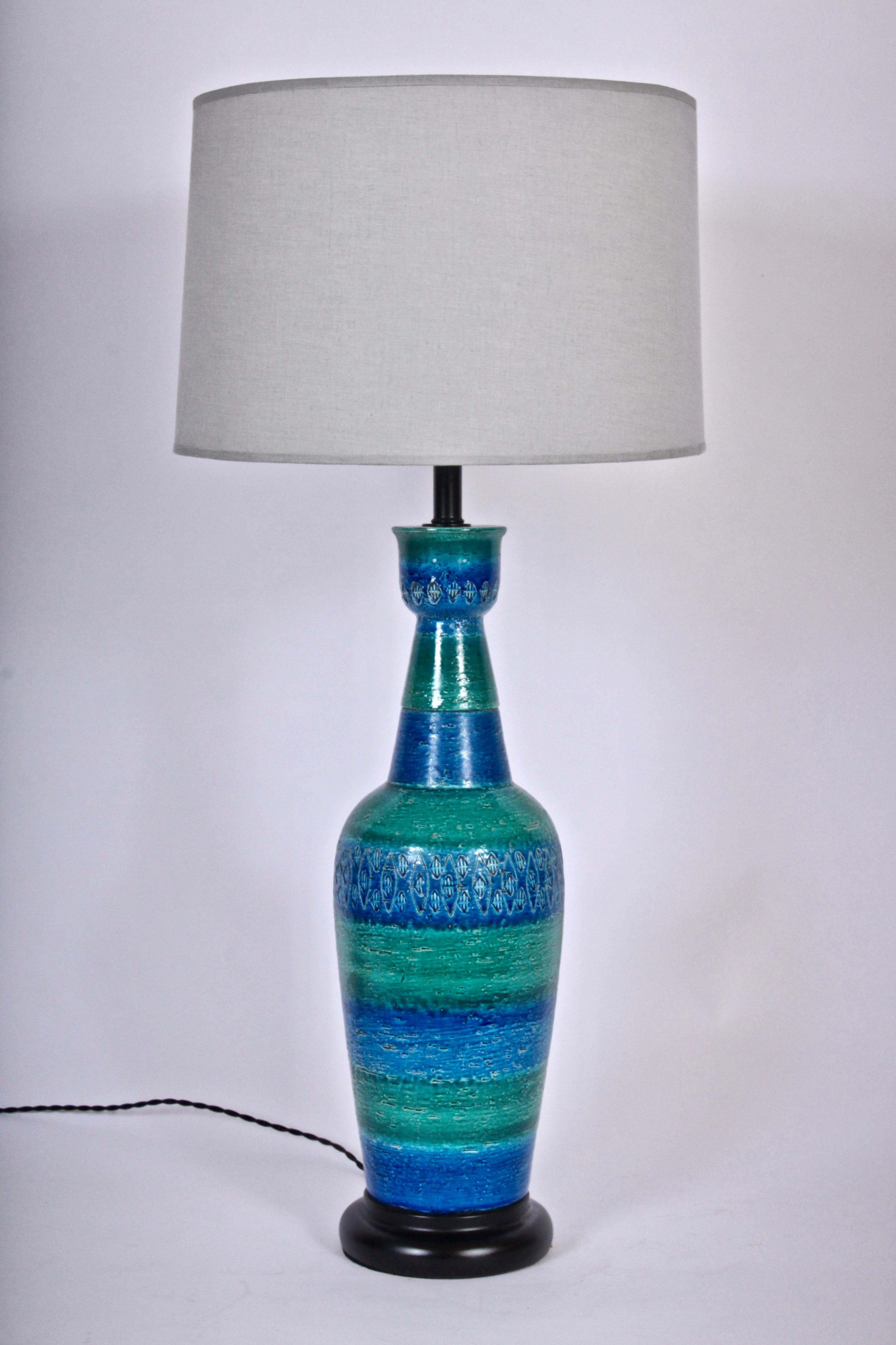 Italian Substantial Aldo Londi Bitossi Incised Blue & Green Table Lamp, 1950's For Sale