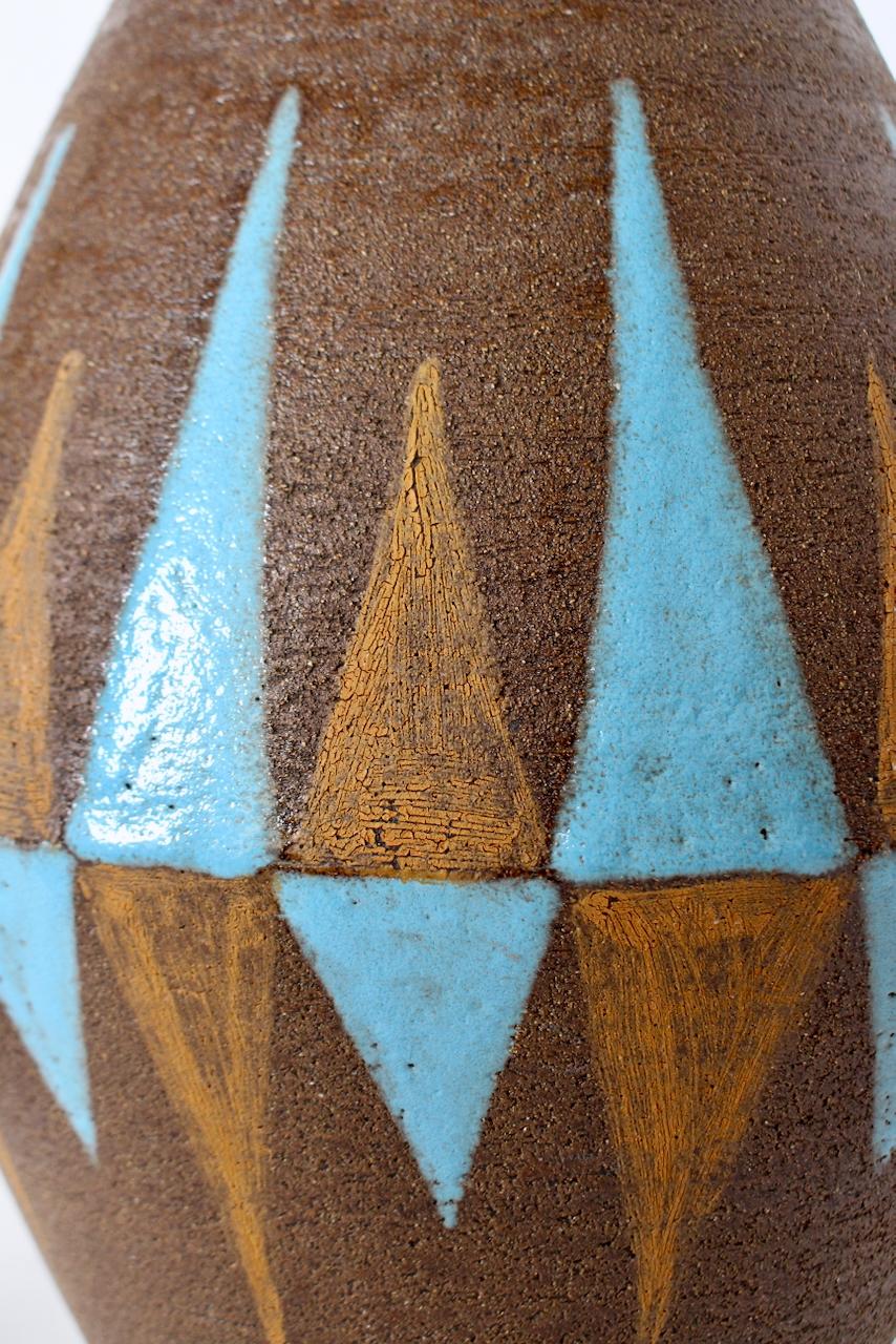 Substantial Aldo Londi for Bitossi Cocoa, Chocolate & Blue Pottery Table Lamp For Sale 1