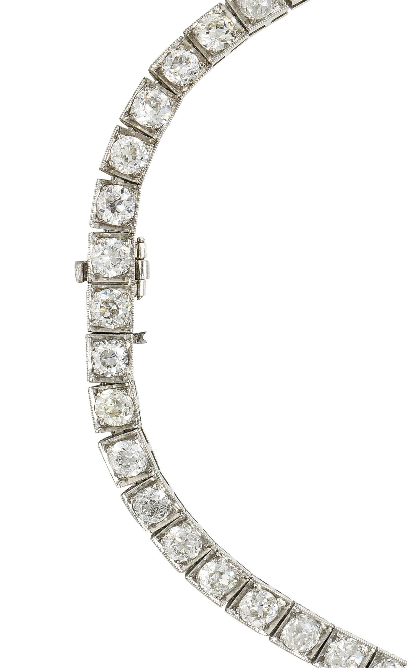 Substantial Art Deco Emerald Diamond Platinum Vintage Station Drop Necklace 3