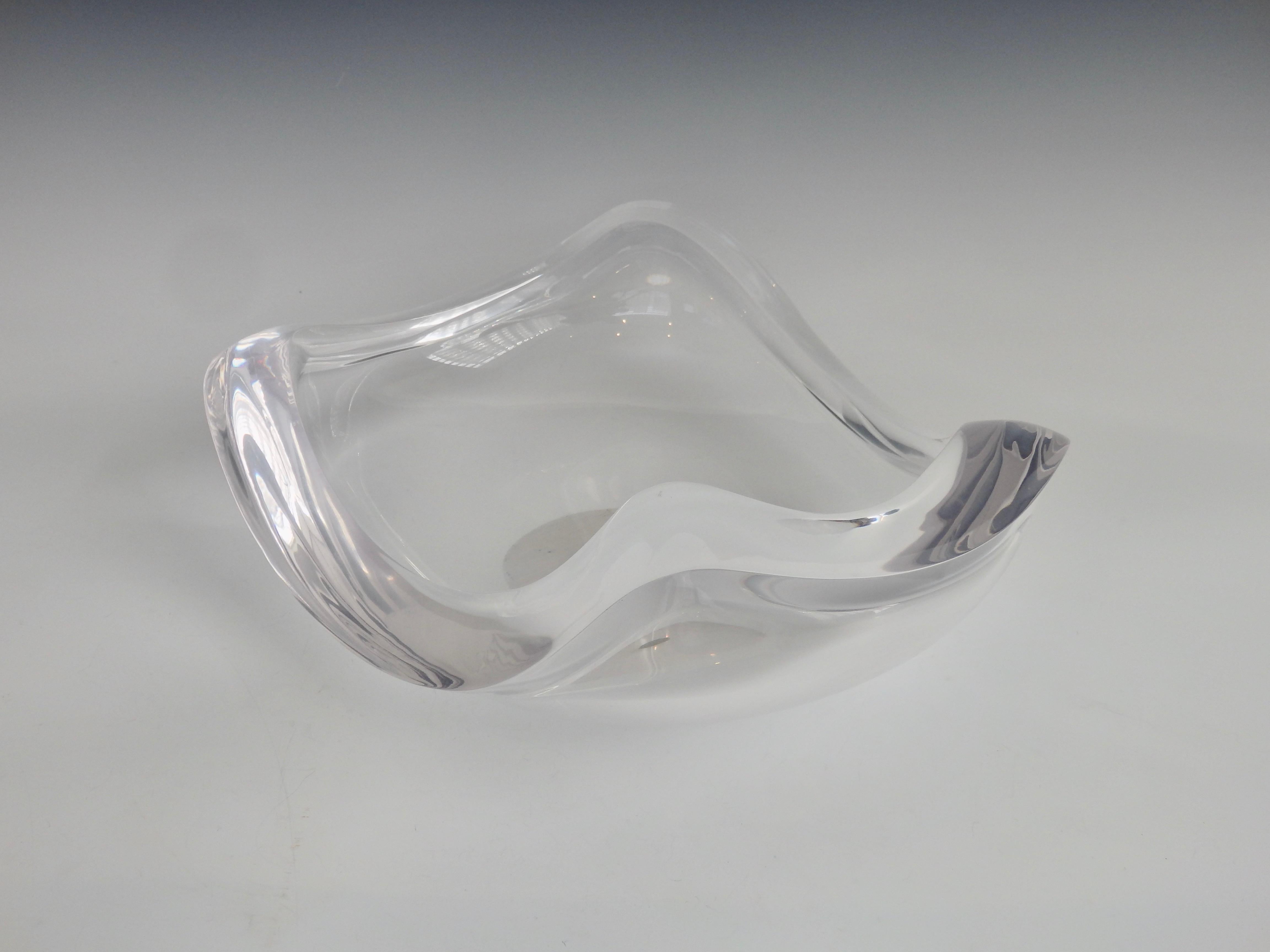 American Substantial Astrolite free form clear Lucite bowl with Ritts Los Angeles label For Sale