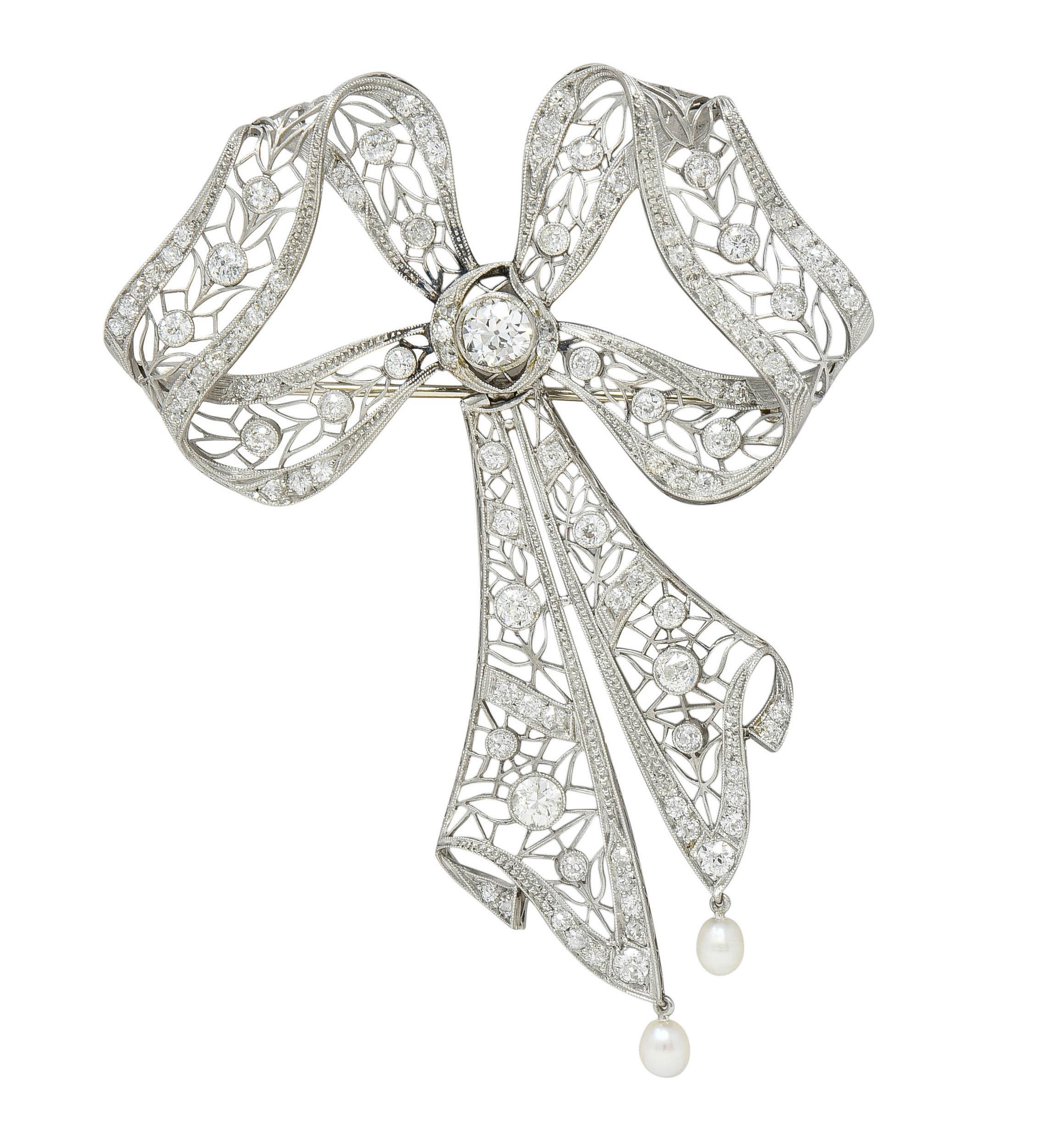 Substantial Belle Epoque Diamante Platino Antiguo Broche Colgante Lazo Tremblant Belle Époque en venta