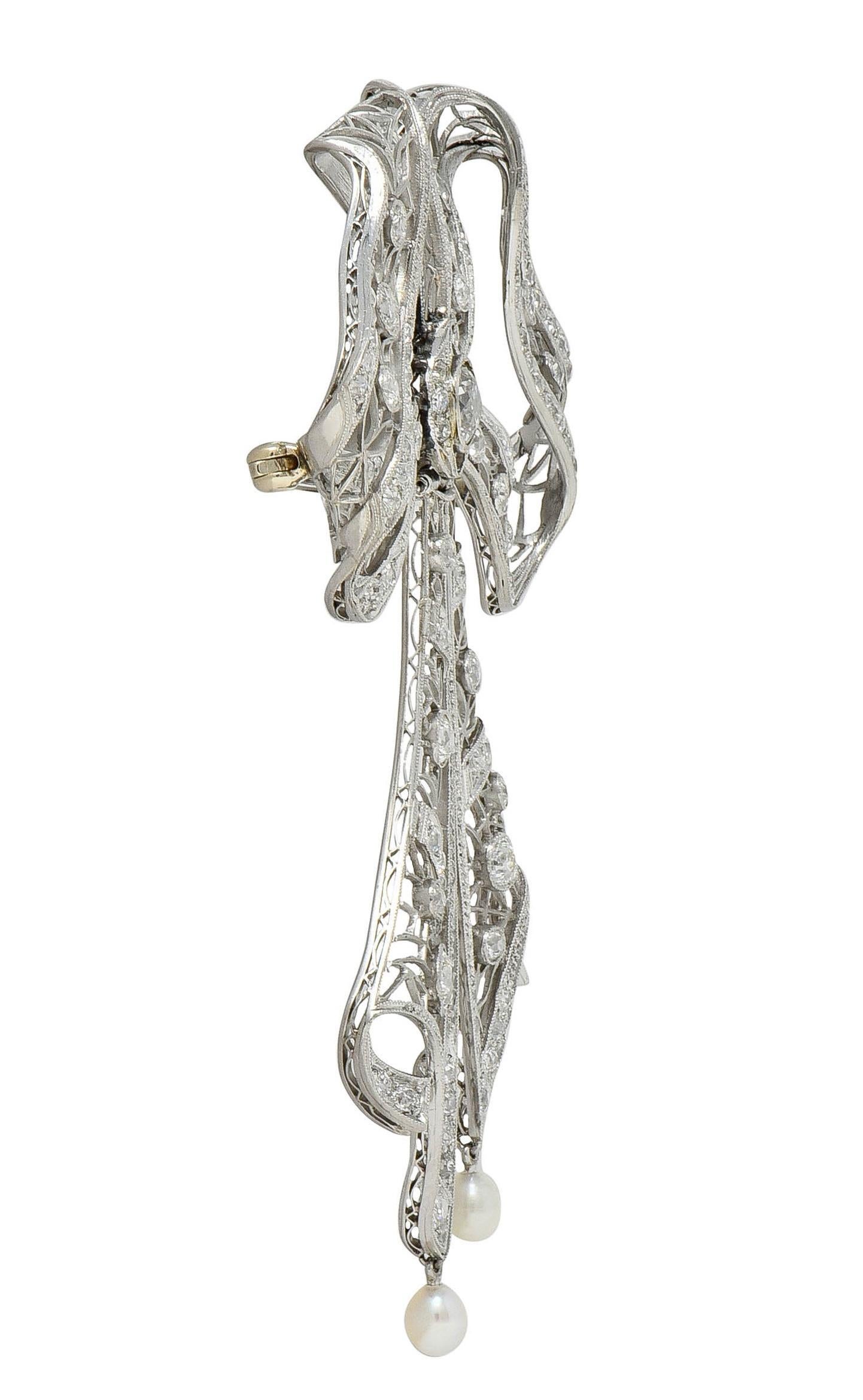 Substantial Belle Epoque Diamante Platino Antiguo Broche Colgante Lazo Tremblant en venta 2