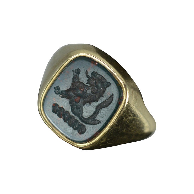 Substantial Bloodstone Intaglio and Yellow Gold Unisex Signet Lion Seal Ring