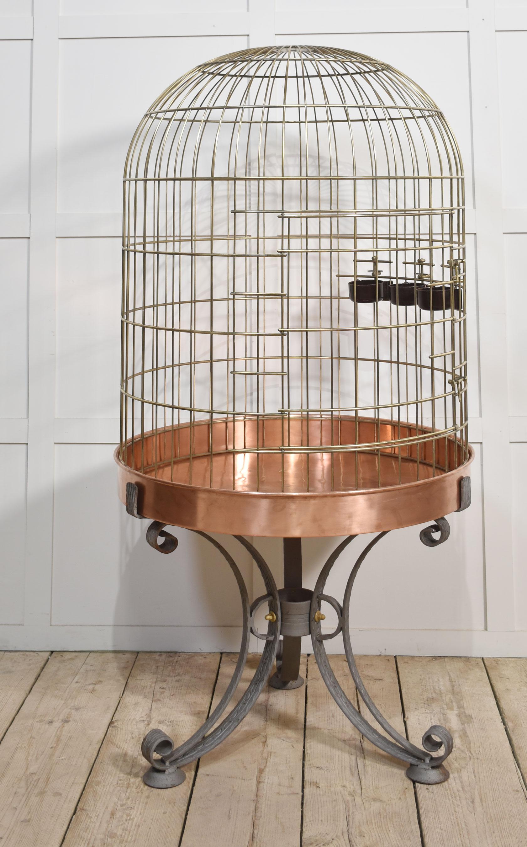 Substantielle cage à oiseaux en laiton et cuivre en vente 3