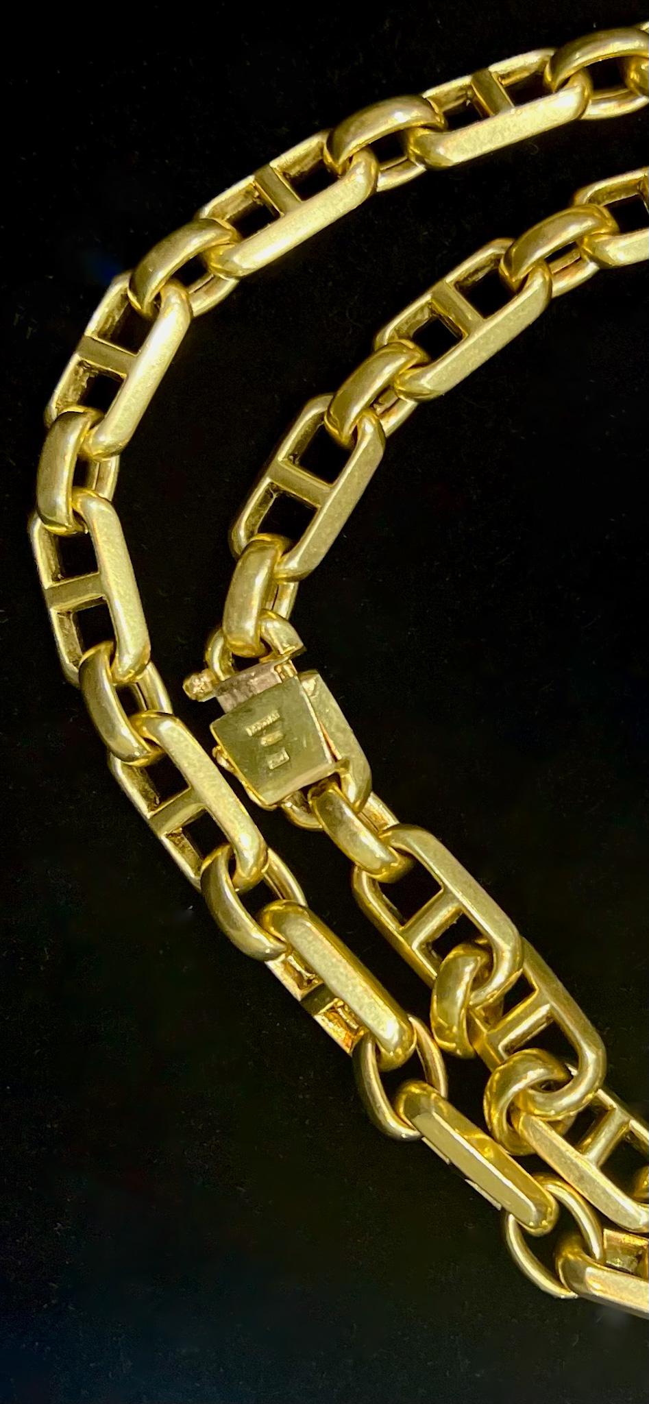 Women's or Men's Substantial Bulgari 18K Gold Mariner Link Chain Necklace  For Sale