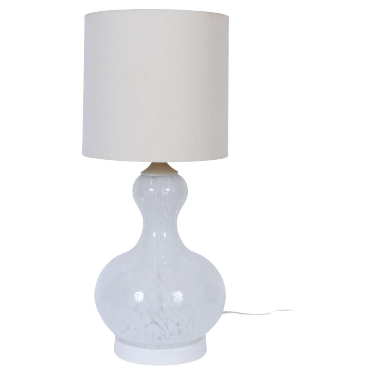 Modern Substantial Carlo Nason for Mazzega White Murano Glass Table Lamp, C. 1970 For Sale