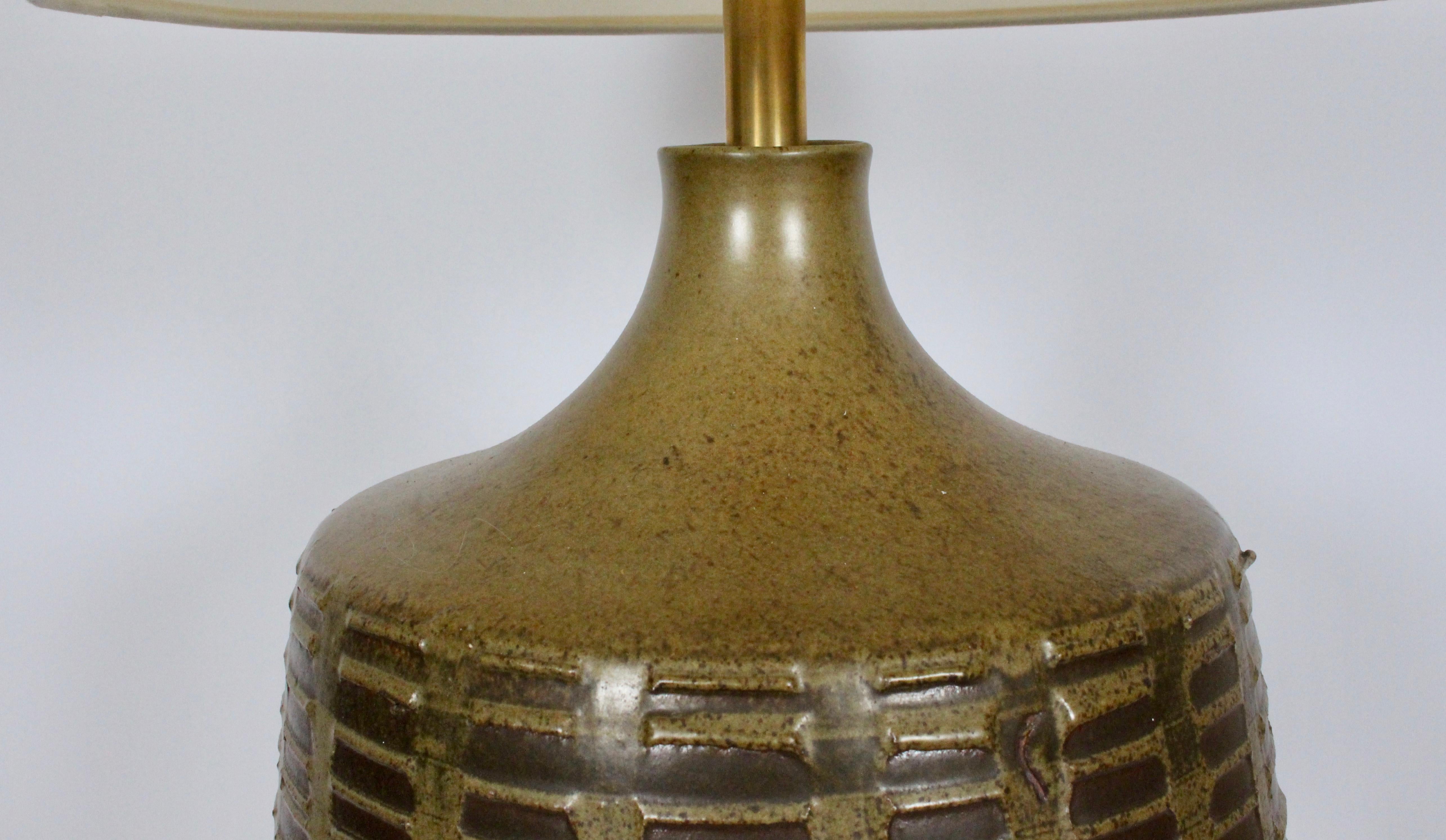 Glazed Substantial David Cressey Olive & Cocoa Patterned Art Pottery Table Lamp