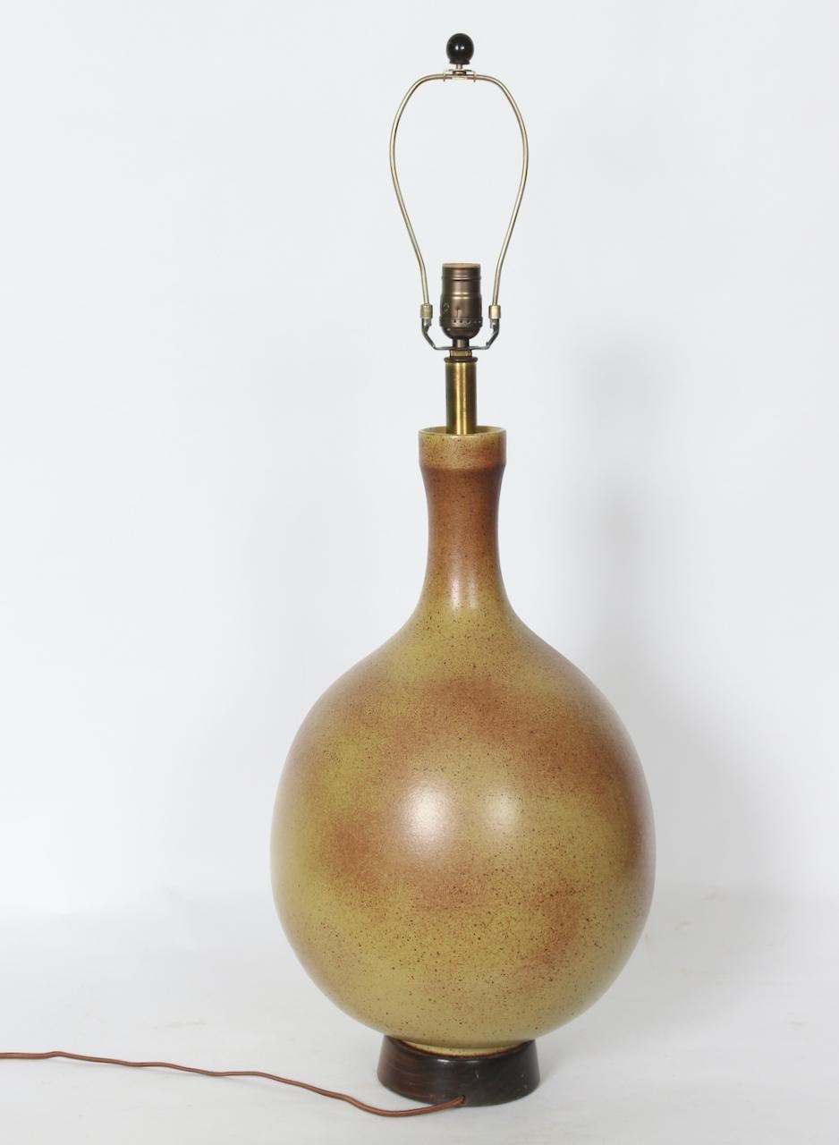 American Substantial David Cressey Pale Olive & Umber Art Pottery Table Lamp, 1960's For Sale