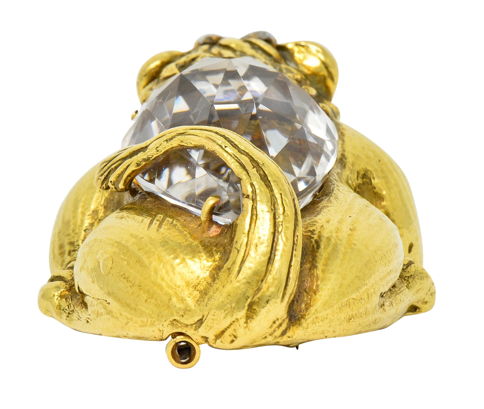 Substantial David Webb Diamond Rock Crystal 18 Karat Gold Lion Pendant Brooch 3