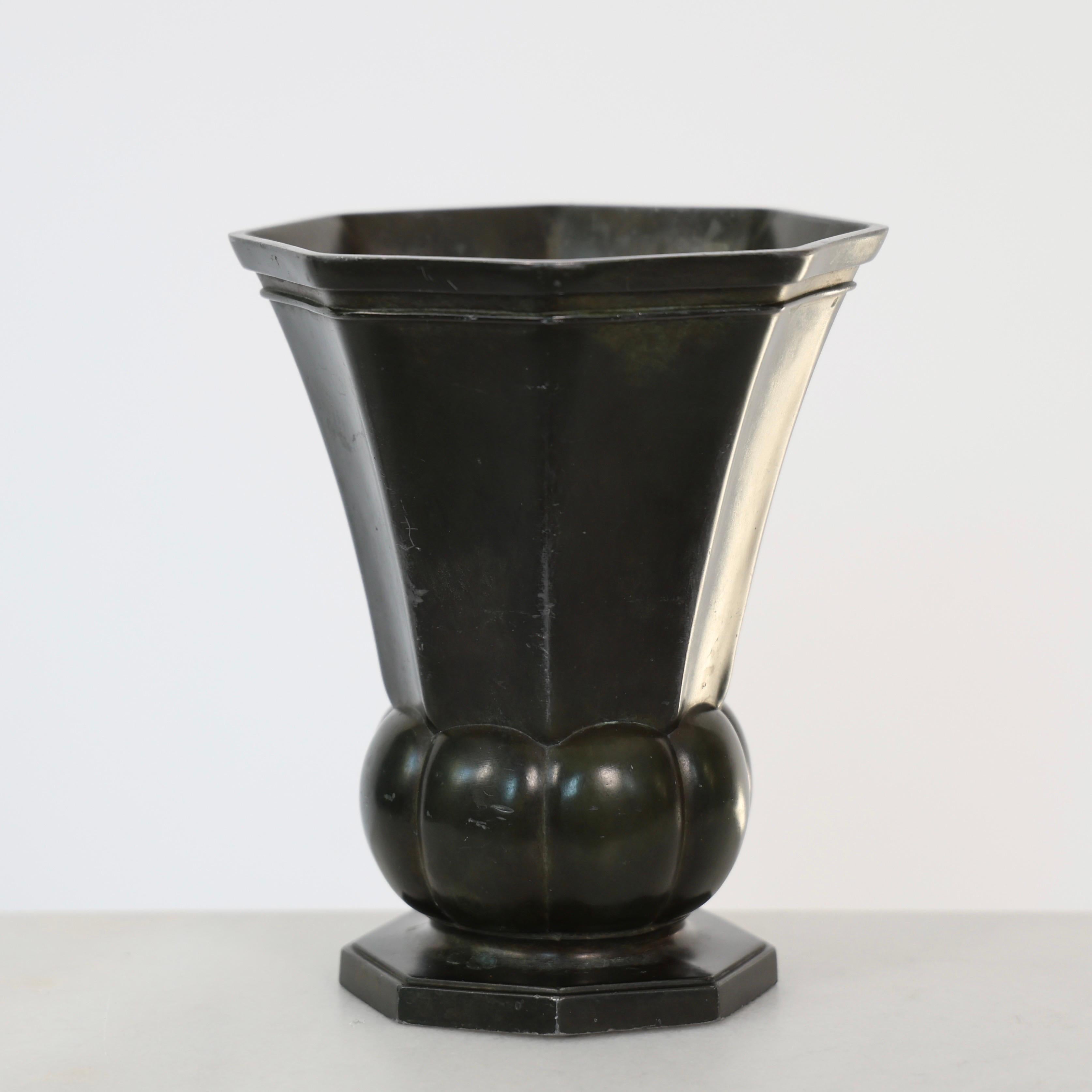 Danese Vaso Diskometal di Just Andersen, anni '30, Danimarca in vendita