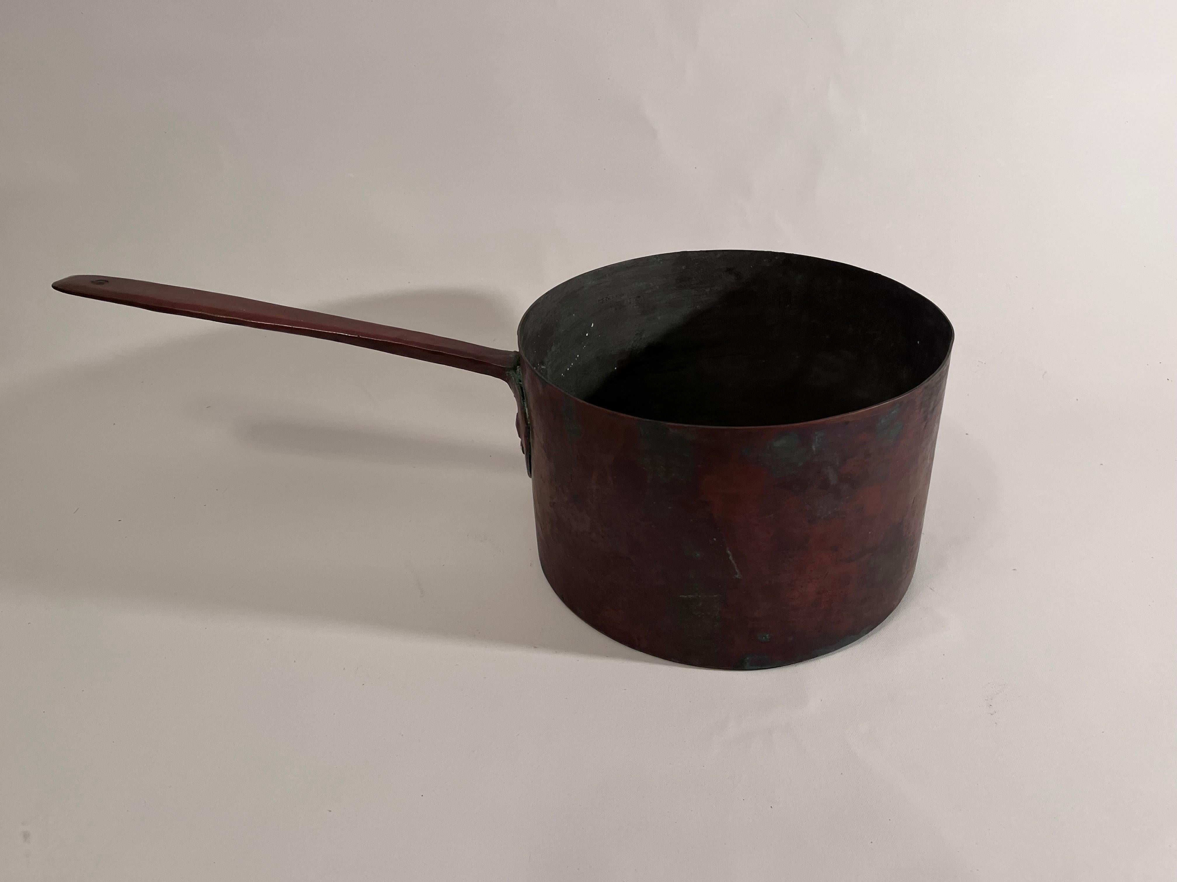 Substanzielle frühen 19. Jahrhundert Pennsylvania primitive große Kupfer Küche Topf im Angebot 3