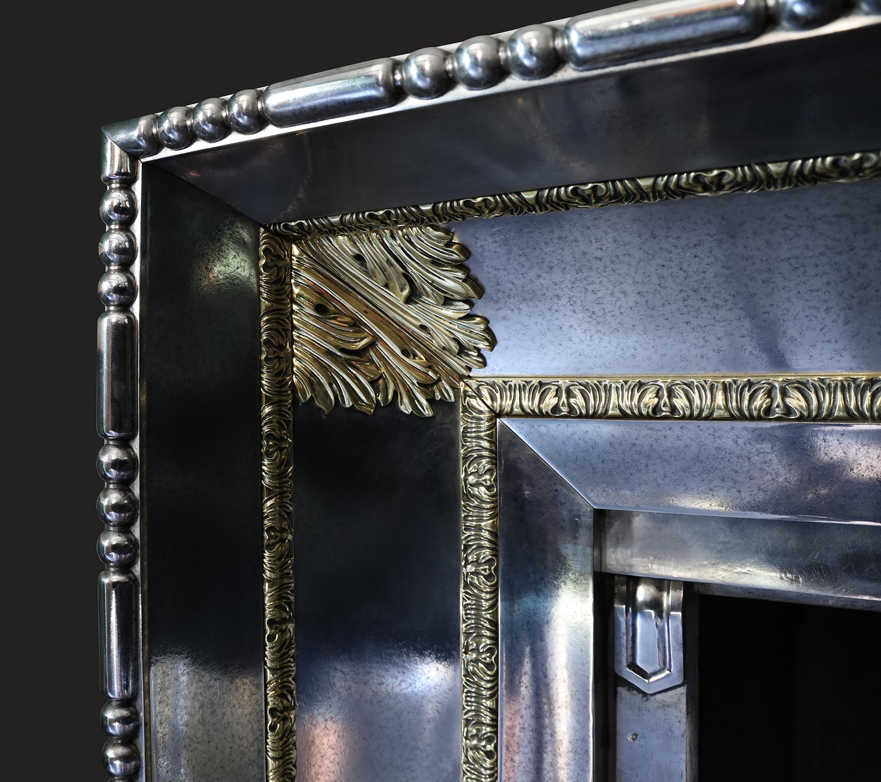 Rejilla de registro de acero pulido inglés sustancial Georgiano en venta