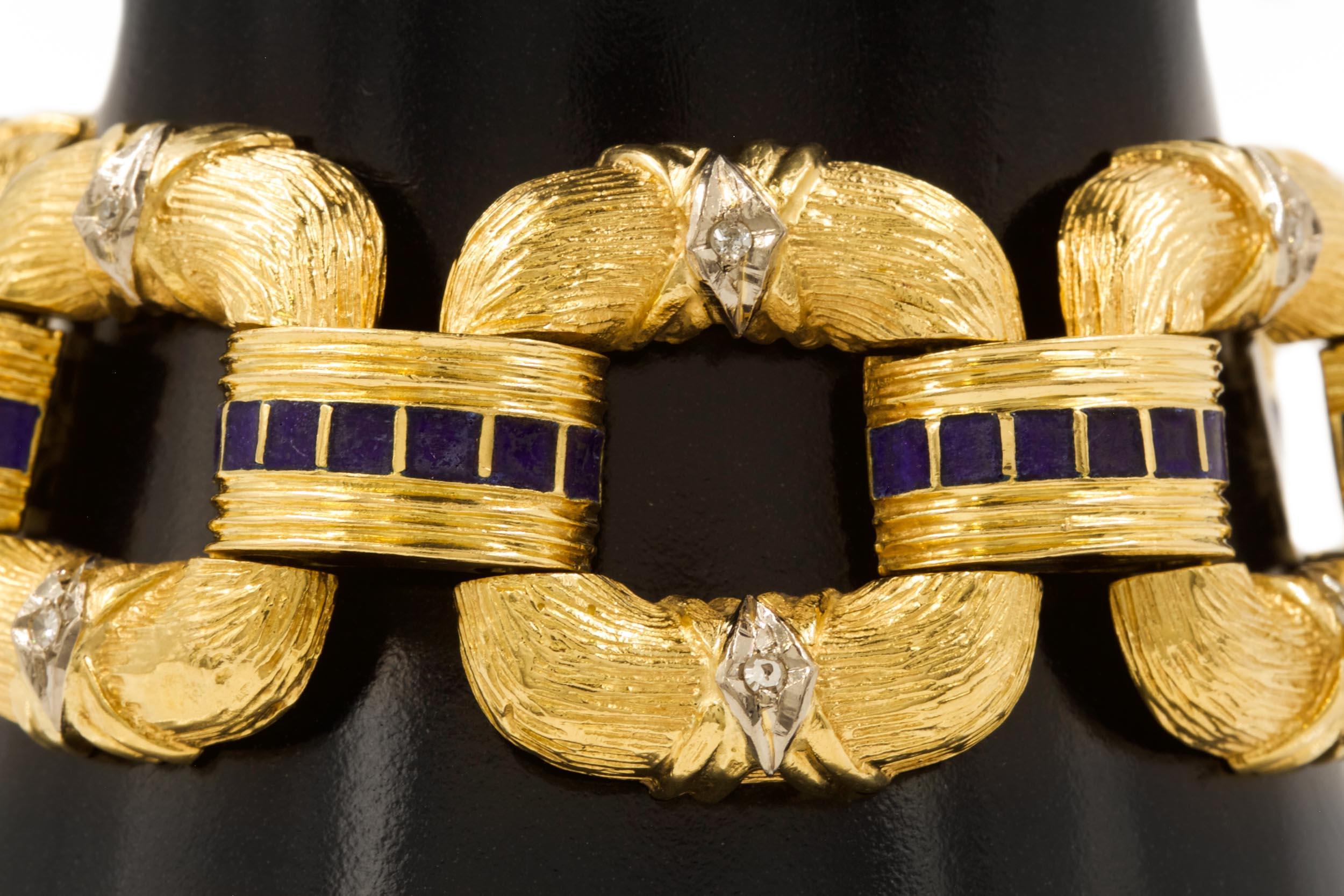 Substantial Estate 18k Gold Greek Open-Link Bracelet In Good Condition For Sale In Shippensburg, PA