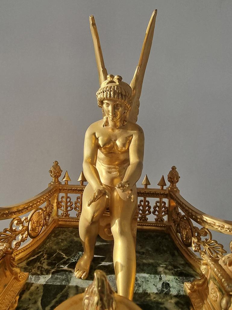 Milieu du XIXe siècle Encrier figuratif Empire français de grande taille en vente