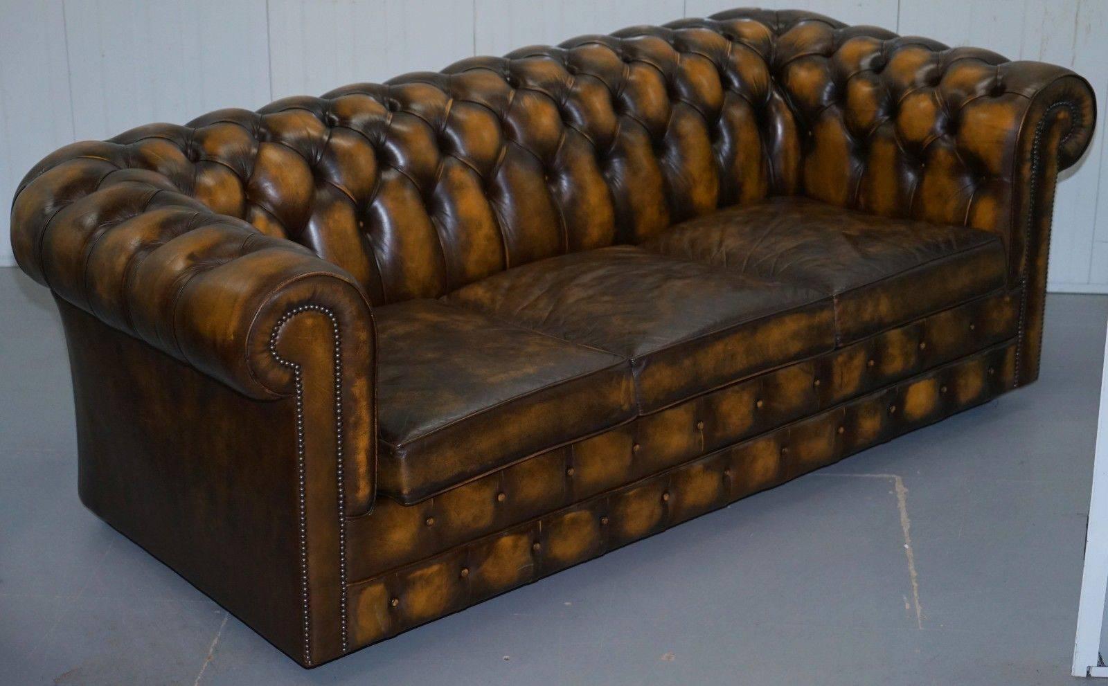 We are delighted to offer for sale this substantial Mill Brook Furnishings hand dyed aged brown leather Chesterfield sofa bed

A very rare find, this is an original Mill Brook of England sofabed with original spring bed frame and foam pad mattress