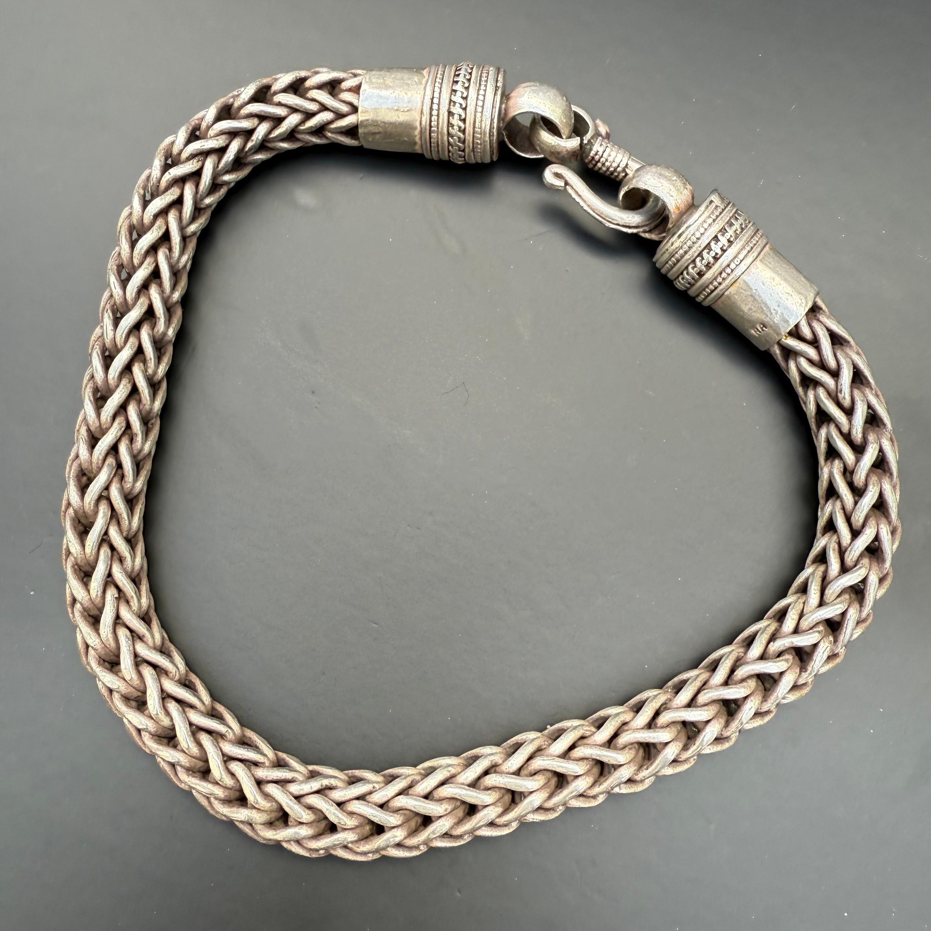 Anglo-indiano Sostanziosa catena d'argento intrecciata a mano da 384 grammi in vendita