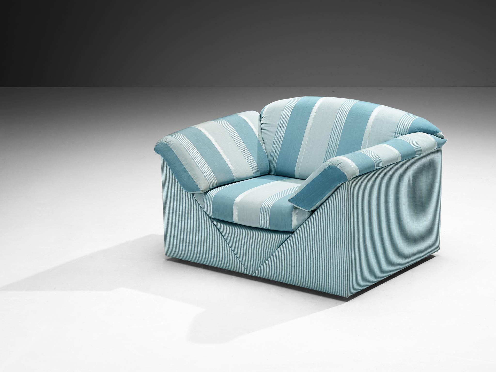 Fin du 20e siècle Substantielles chaises longues à revêtement délicat rayé vert bleu en vente