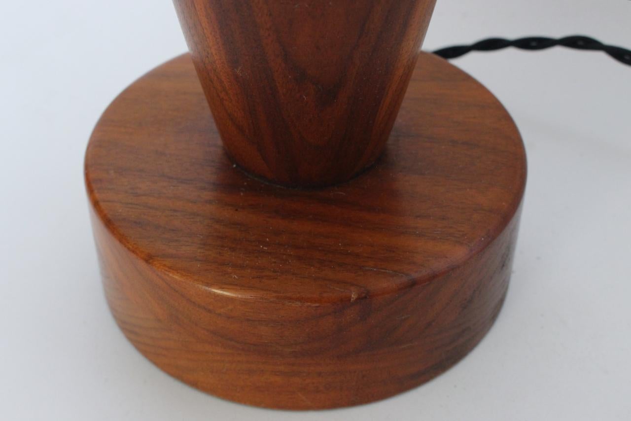 Substantial Mel Smilow Attributed Staved Solid Walnut Table Lamp, circa 1960 For Sale 10