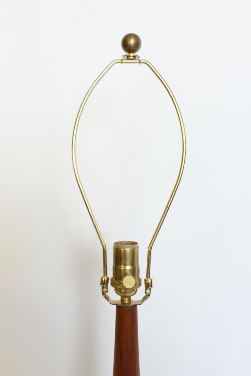 Substantial Mel Smilow Attributed Staved Solid Walnut Table Lamp, circa 1960 For Sale 3