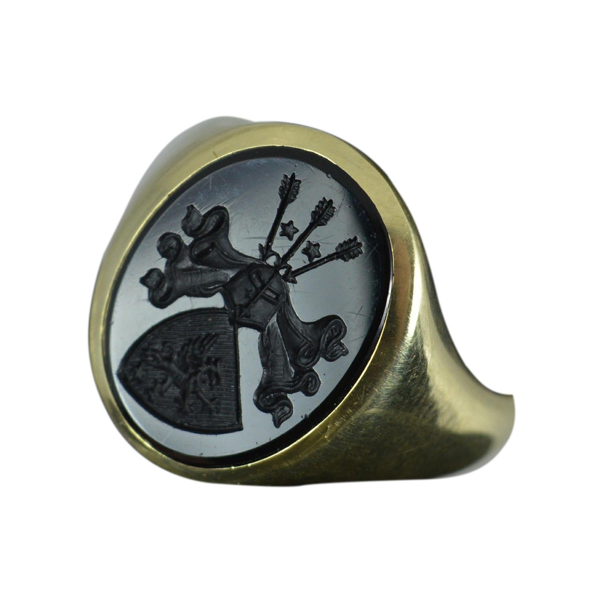 Substantial Onyx Intaglio and Yellow Gold Unisex Signet Seal Ring