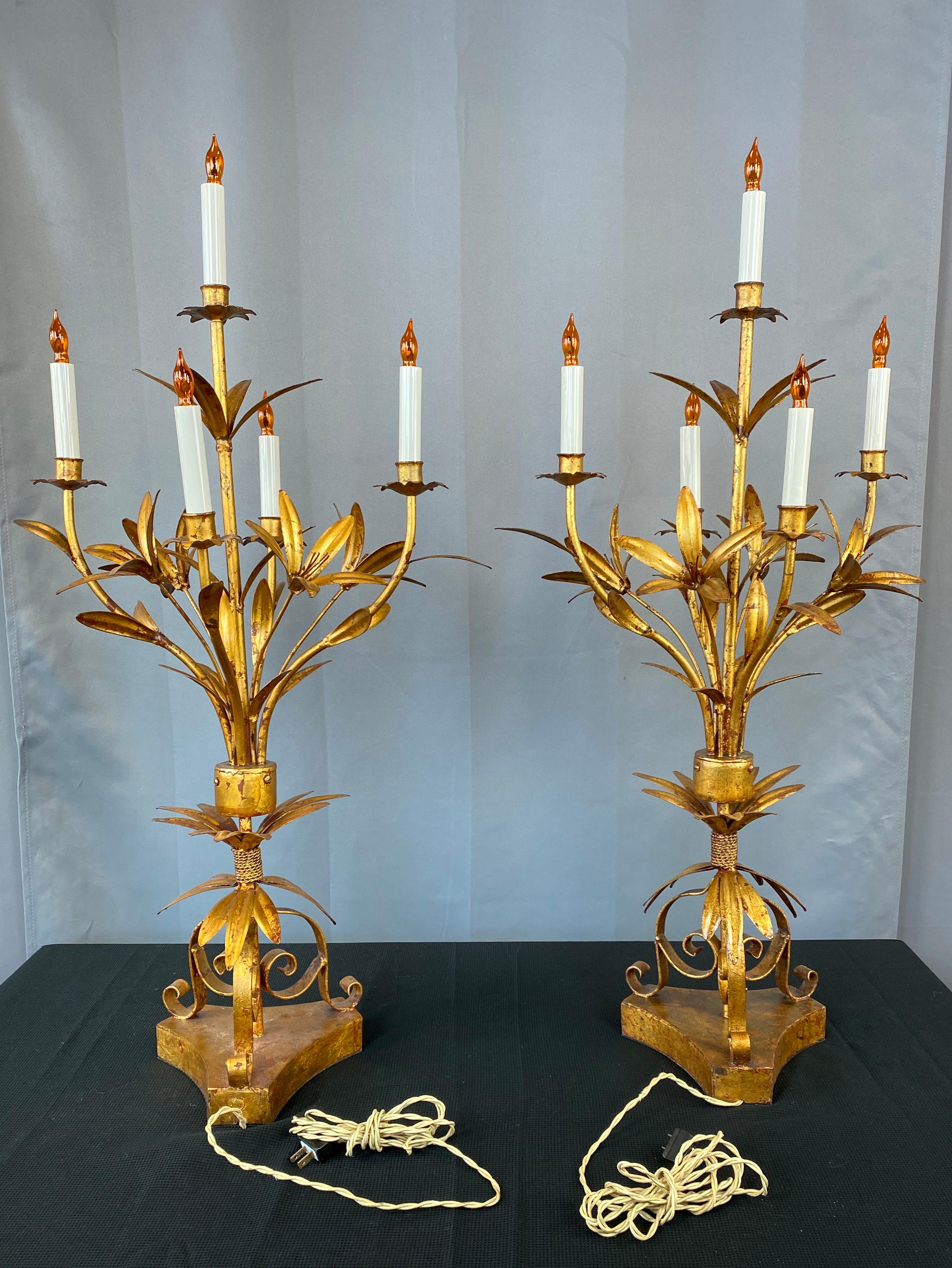 Magnifique paire de lampes italiennes des années 1950 en tôle dorée en vente 14