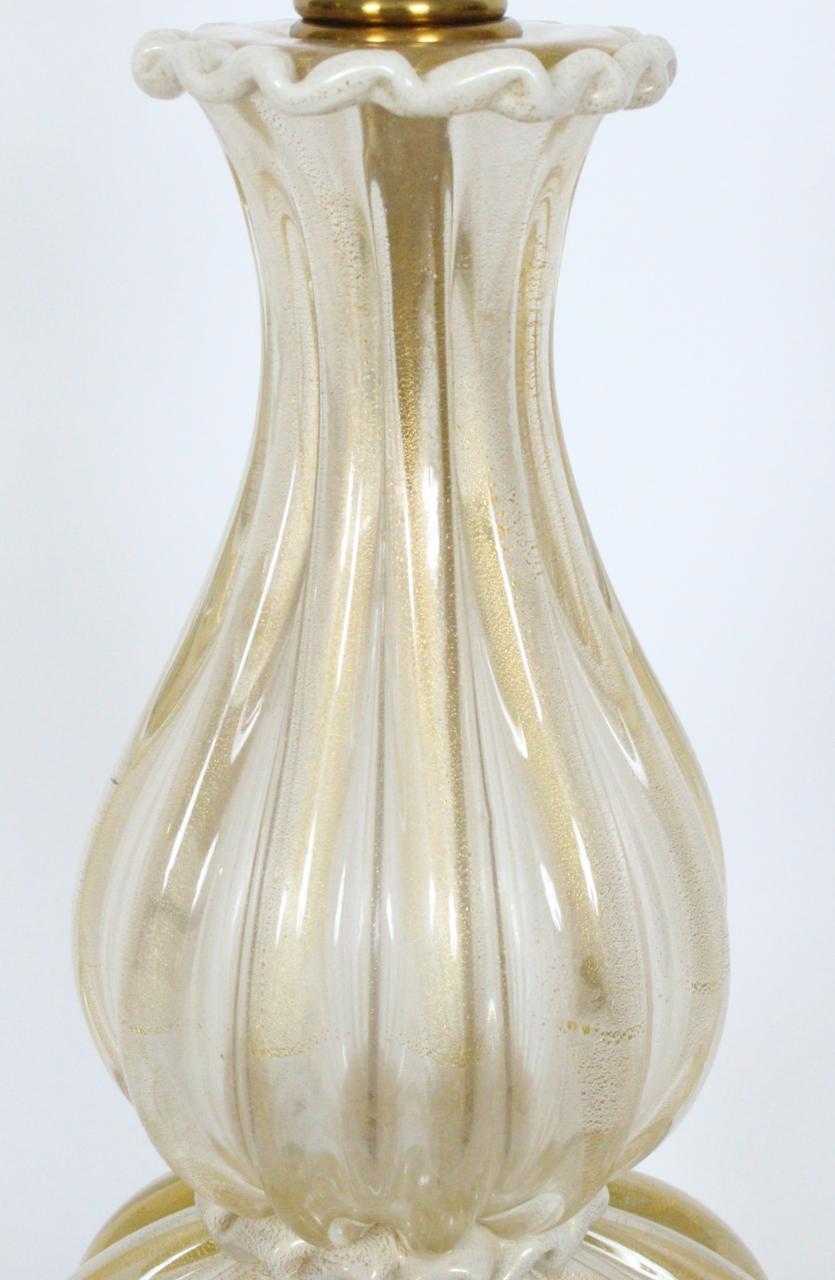 Substantial Paul Hanson White & Gold Murano Glass Table Lamp, 1960's For Sale 3