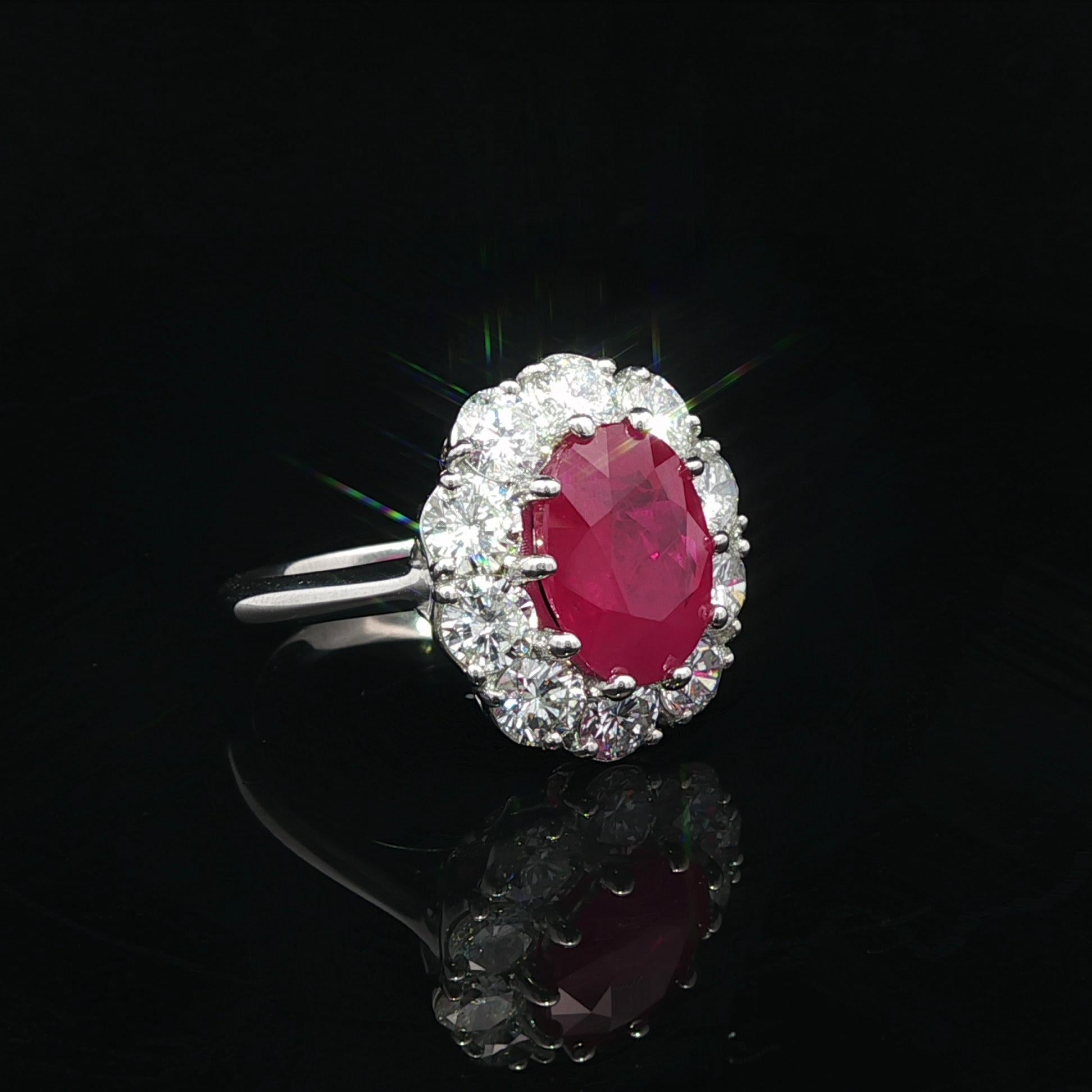 Substantial Platinum 6.45ctw GIA Large Oval Burma Ruby w/ Diamond Halo Ring in vendita 5