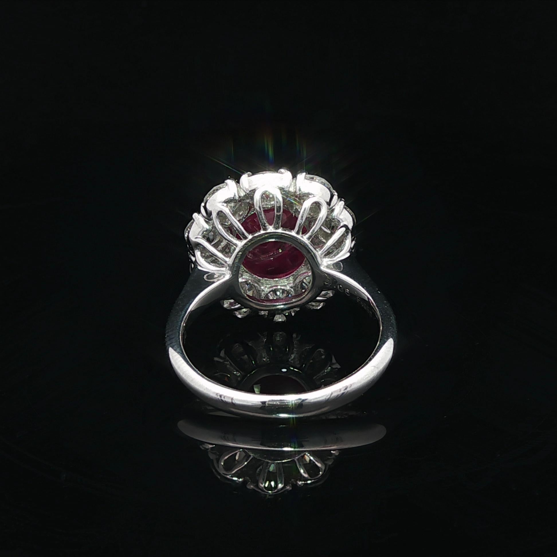 Substantial Platinum 6.45ctw GIA Large Oval Burma Ruby w/ Diamond Halo Ring in vendita 8