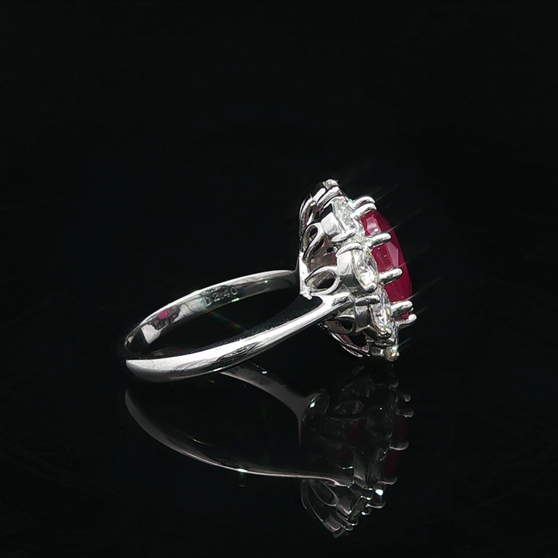 Substantial Platinum 6.45ctw GIA Large Oval Burma Ruby w/ Diamond Halo Ring in vendita 9