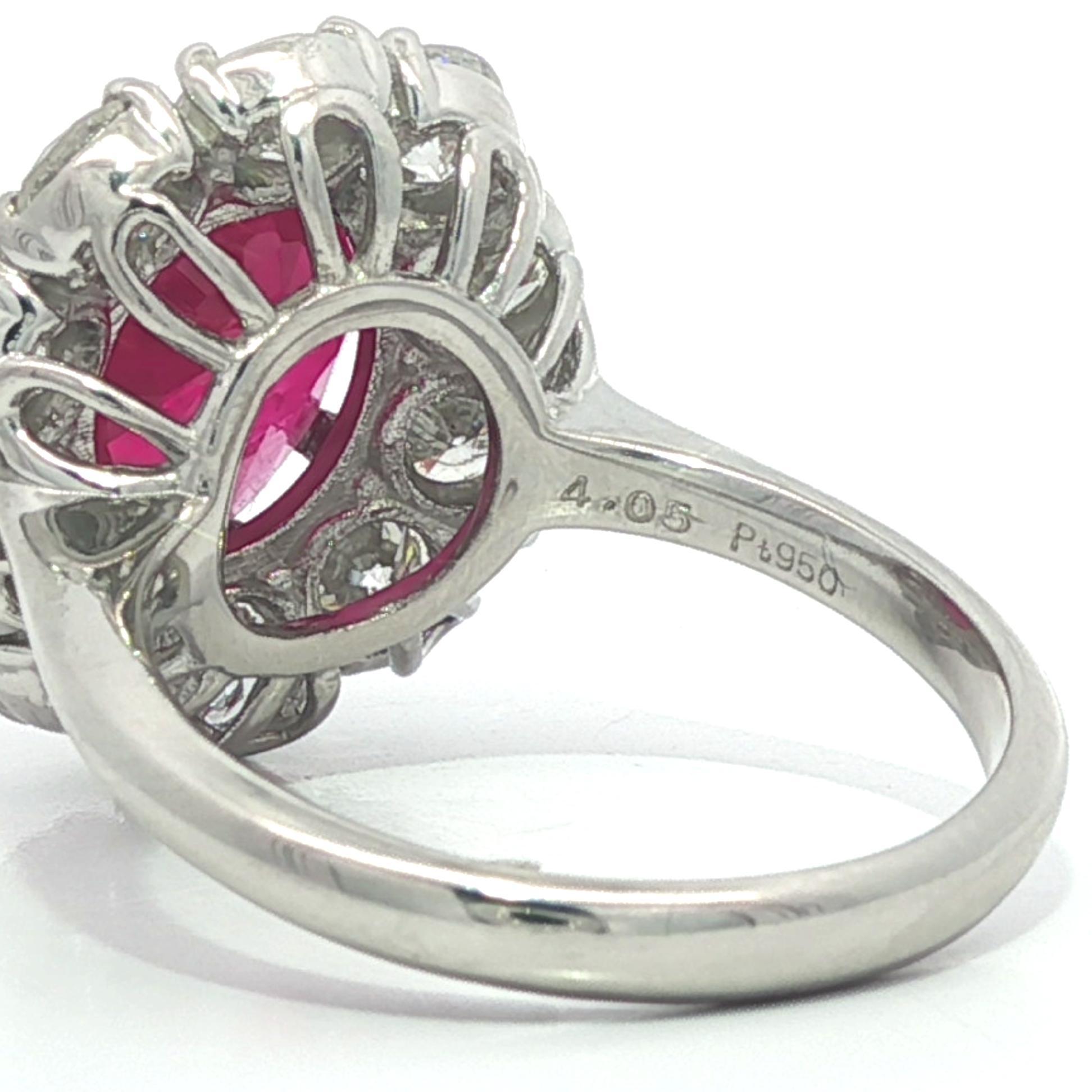 Taglio brillante Substantial Platinum 6.45ctw GIA Large Oval Burma Ruby w/ Diamond Halo Ring in vendita