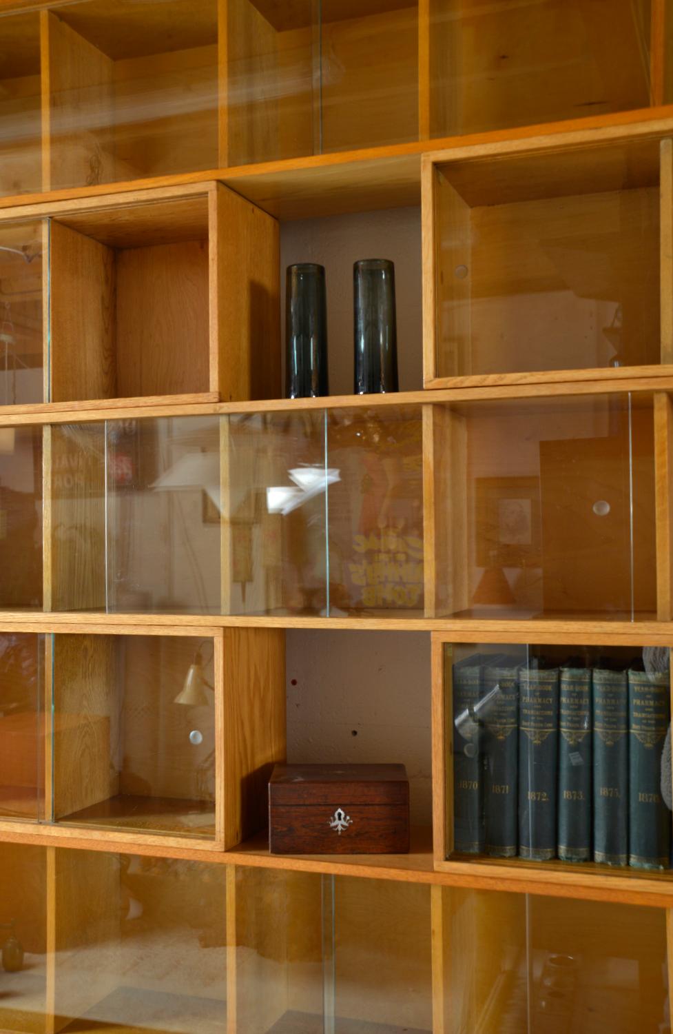 Substantial Post-War Unix Sectional Modular Oak Library Bookcase Shop Fitting For Sale 1