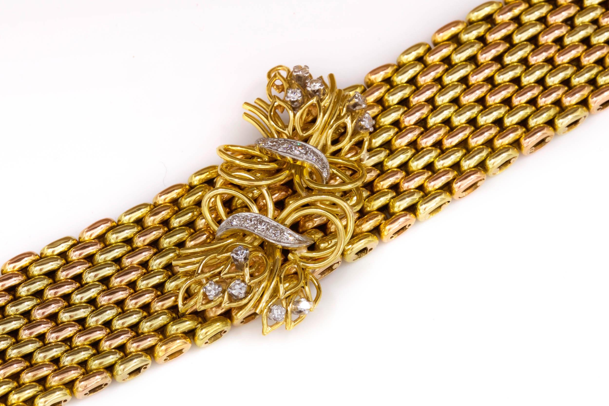 20th Century Substantial Retro 18-Karat Flexible Link Bracelet with 22 Diamonds For Sale